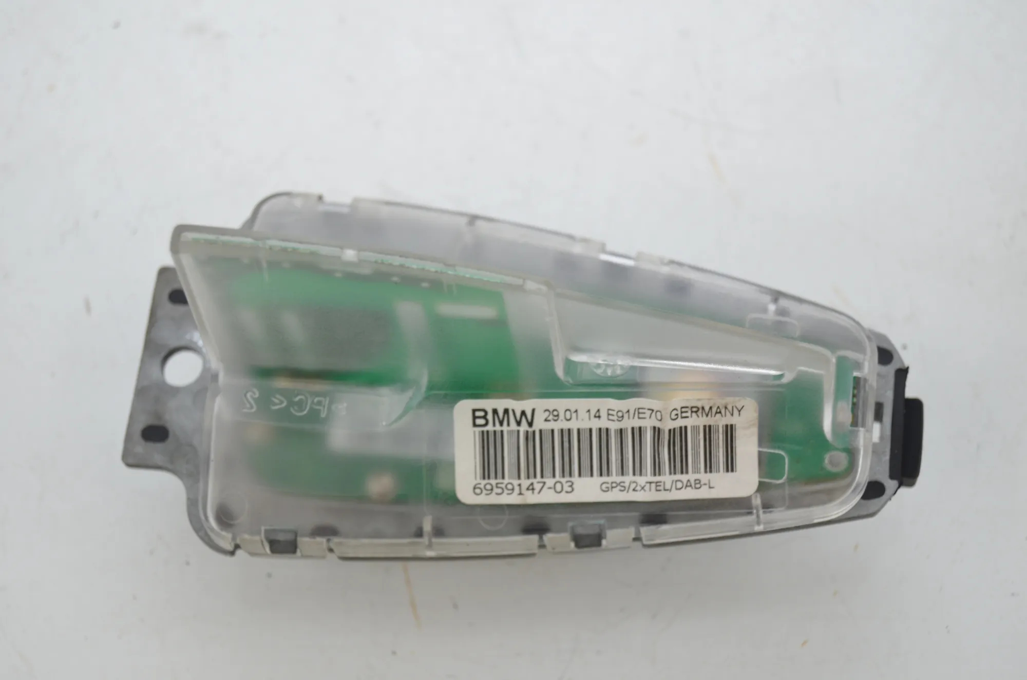 Antenna – OEM 6959147 · BMW X5 (F15, F85) M 50 d 2014 – 4