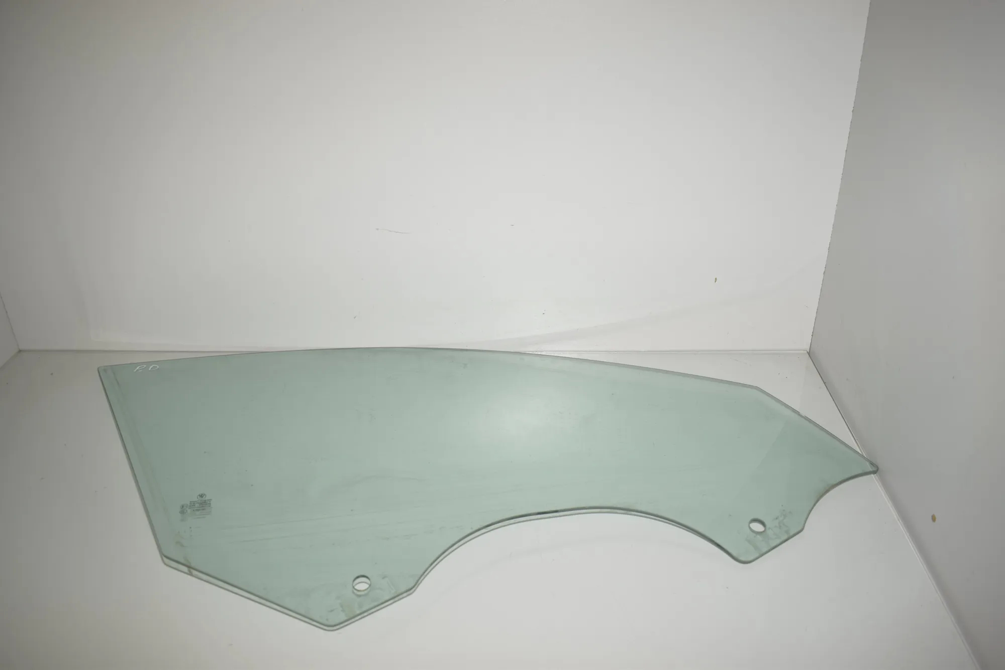 Front Right Door Window – OEM 7337982 · BMW 7 (G11, G12) 730 d 2016