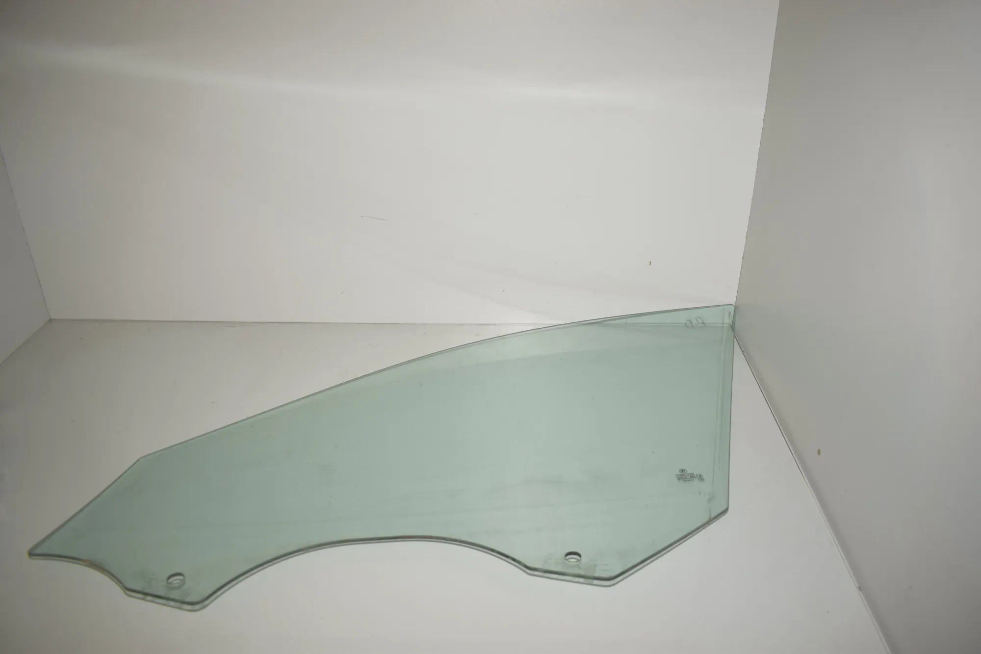 Front Right Door Window – OEM 7337982 · BMW 7 (G11, G12) 730 d 2016 – 3