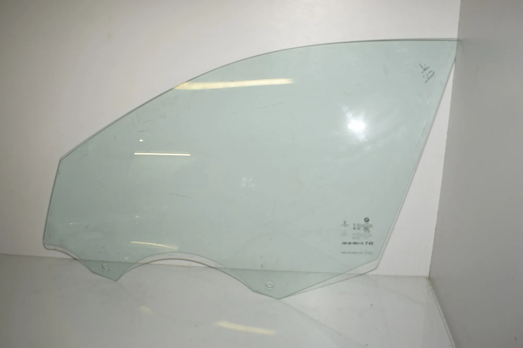 Front Left Door Window – OEM 7448059 · BMW 1 (F40) (2019 - -) (F40)118i 2020