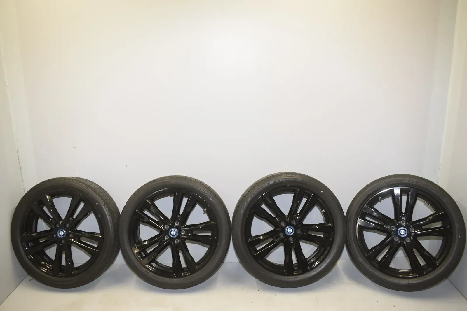 Alloy Wheel Set – OEM 6852081 · BMW i3 (I01) s Range Extender 2019 – 2