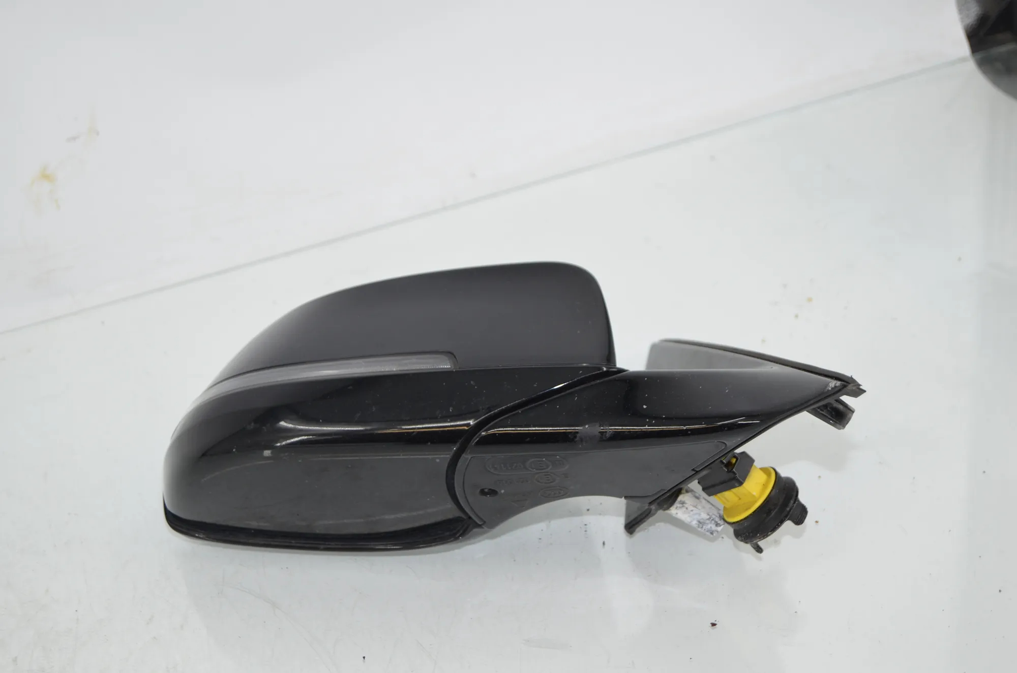 Right Side Wing Mirror – OEM 7350688 · BMW 5 Touring (F11) 530 d 2013 – 3