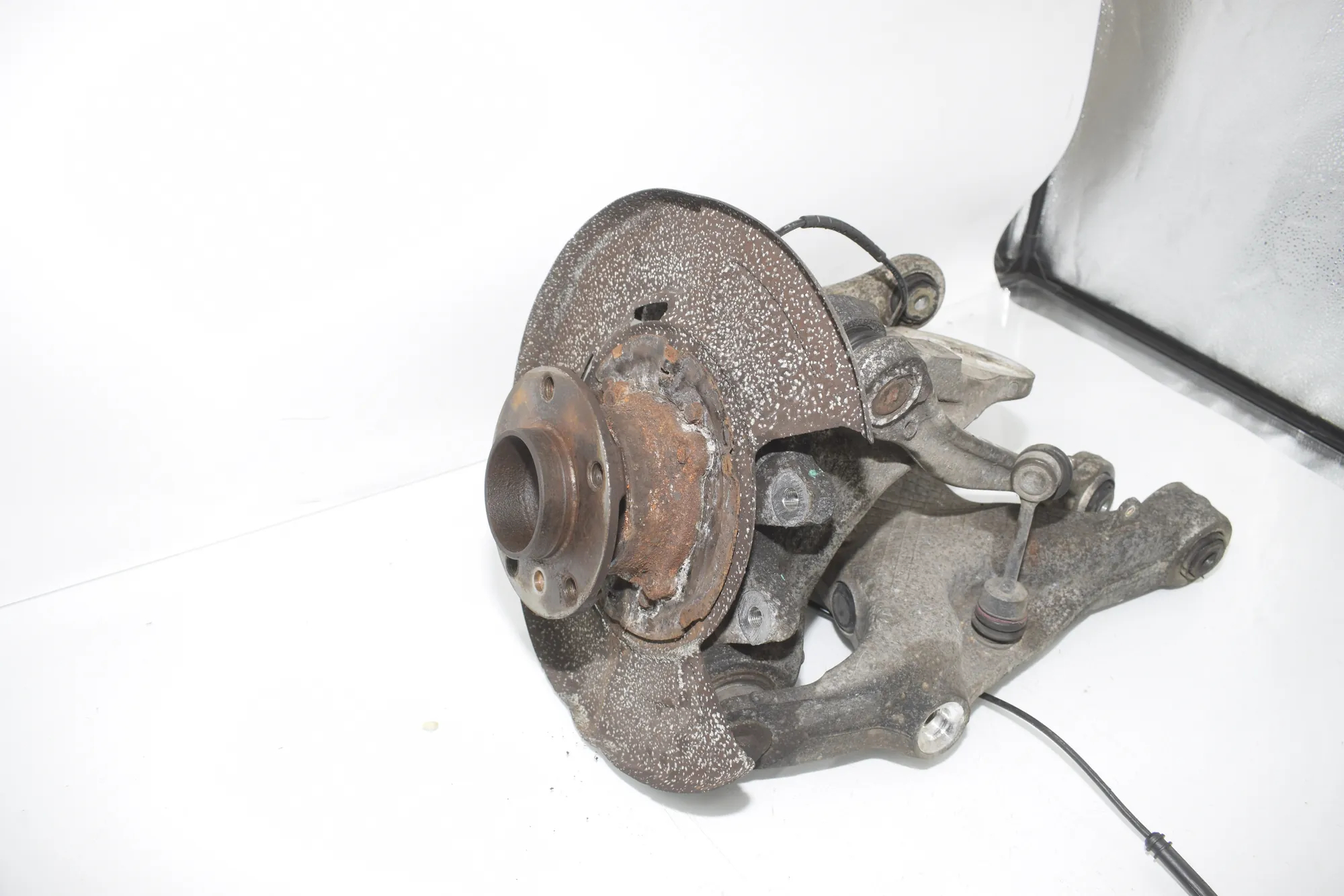 Rear Left Wheel Hub Spindle – OEM 6879101 · BMW X5 (F15, F85) M 50 d 2014 – 2