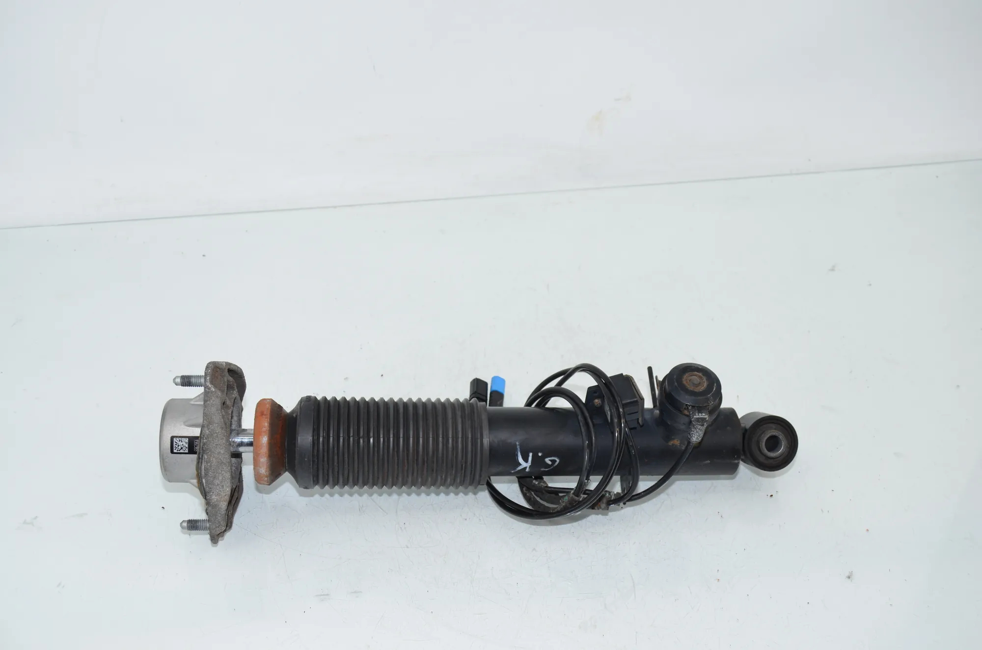 Rear Left Shock Absorber – OEM 6867869 · BMW X5 (F15, F85) M 50 d 2014