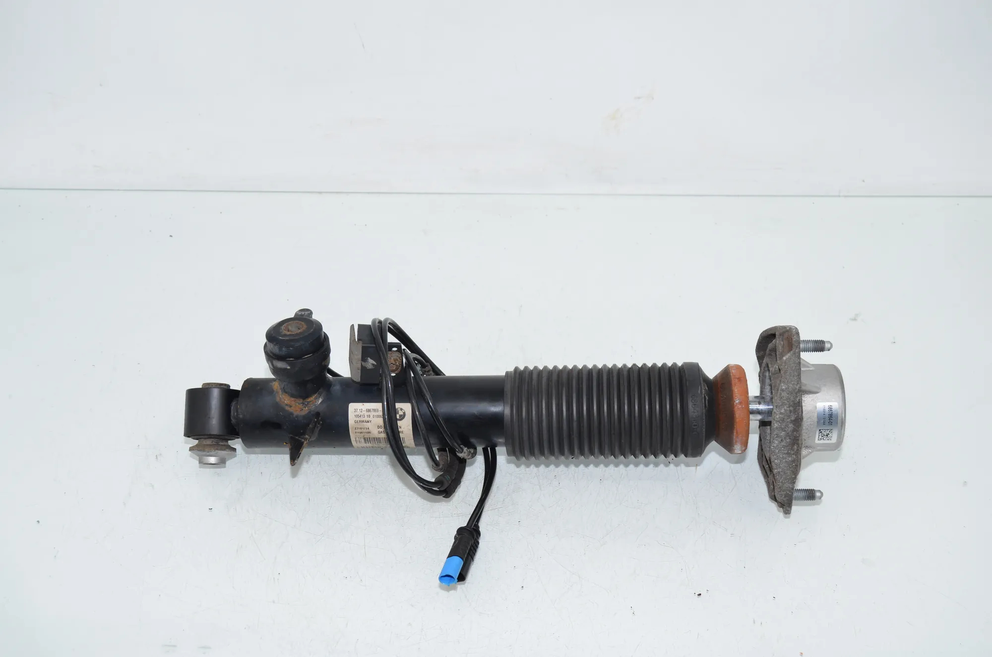 Rear Left Shock Absorber – OEM 6867869 · BMW X5 (F15, F85) M 50 d 2014 – 2