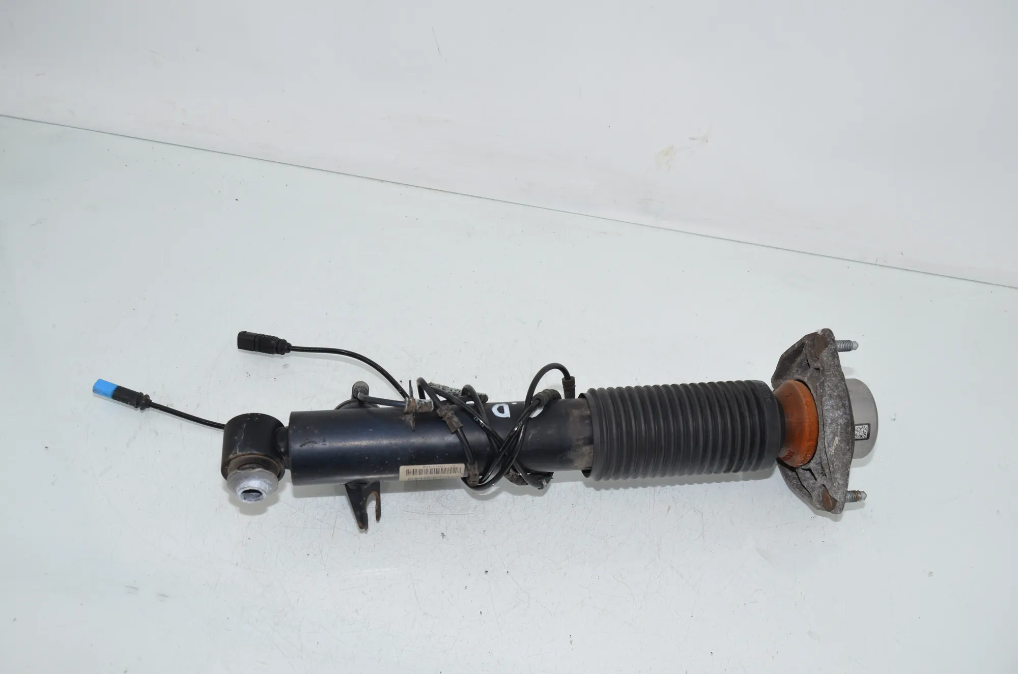 Rear Right Shock Absorber – OEM 6867870 · BMW X5 (F15, F85) M 50 d 2014 – 2