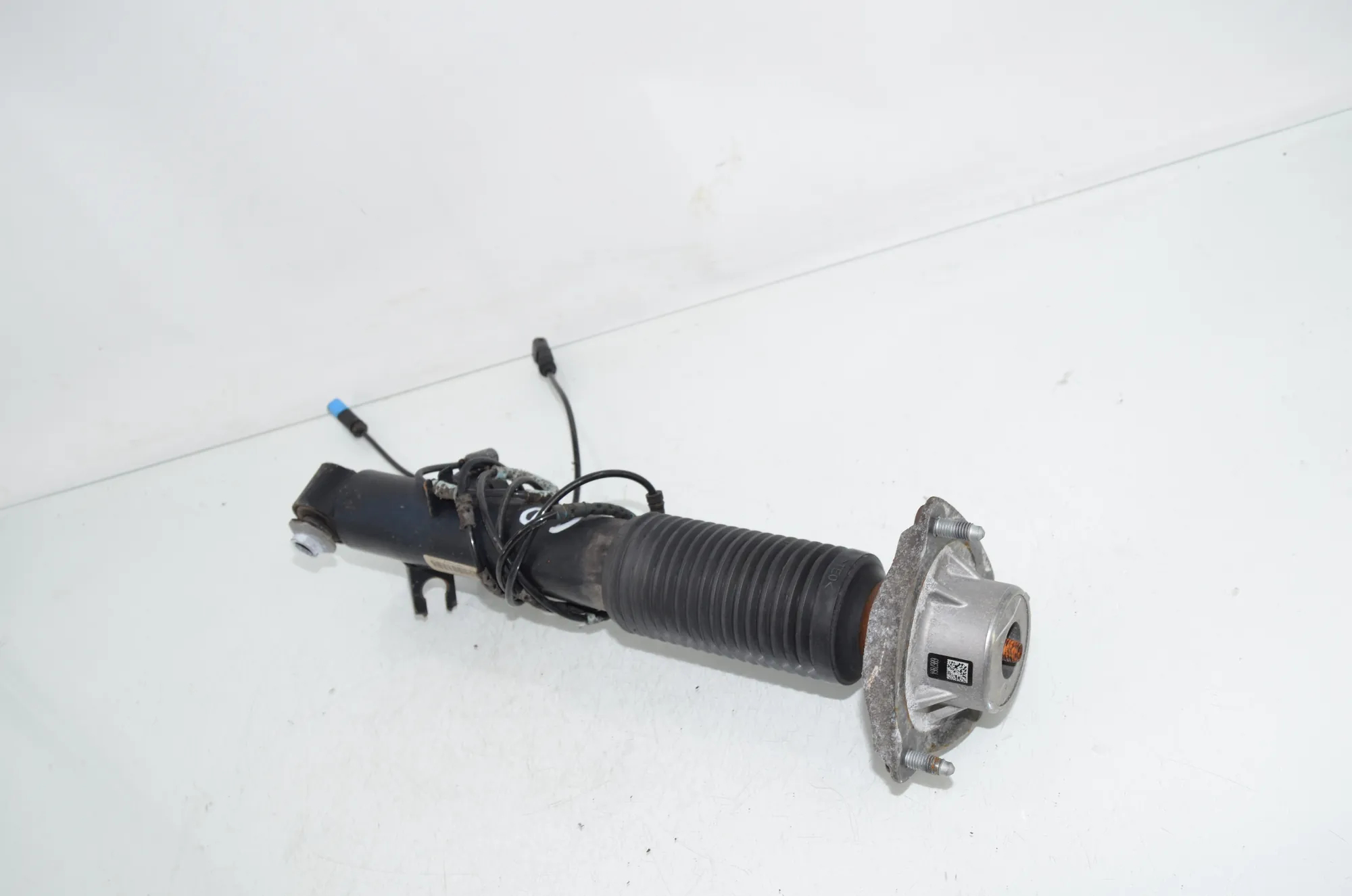 Rear Right Shock Absorber – OEM 6867870 · BMW X5 (F15, F85) M 50 d 2014 – 3