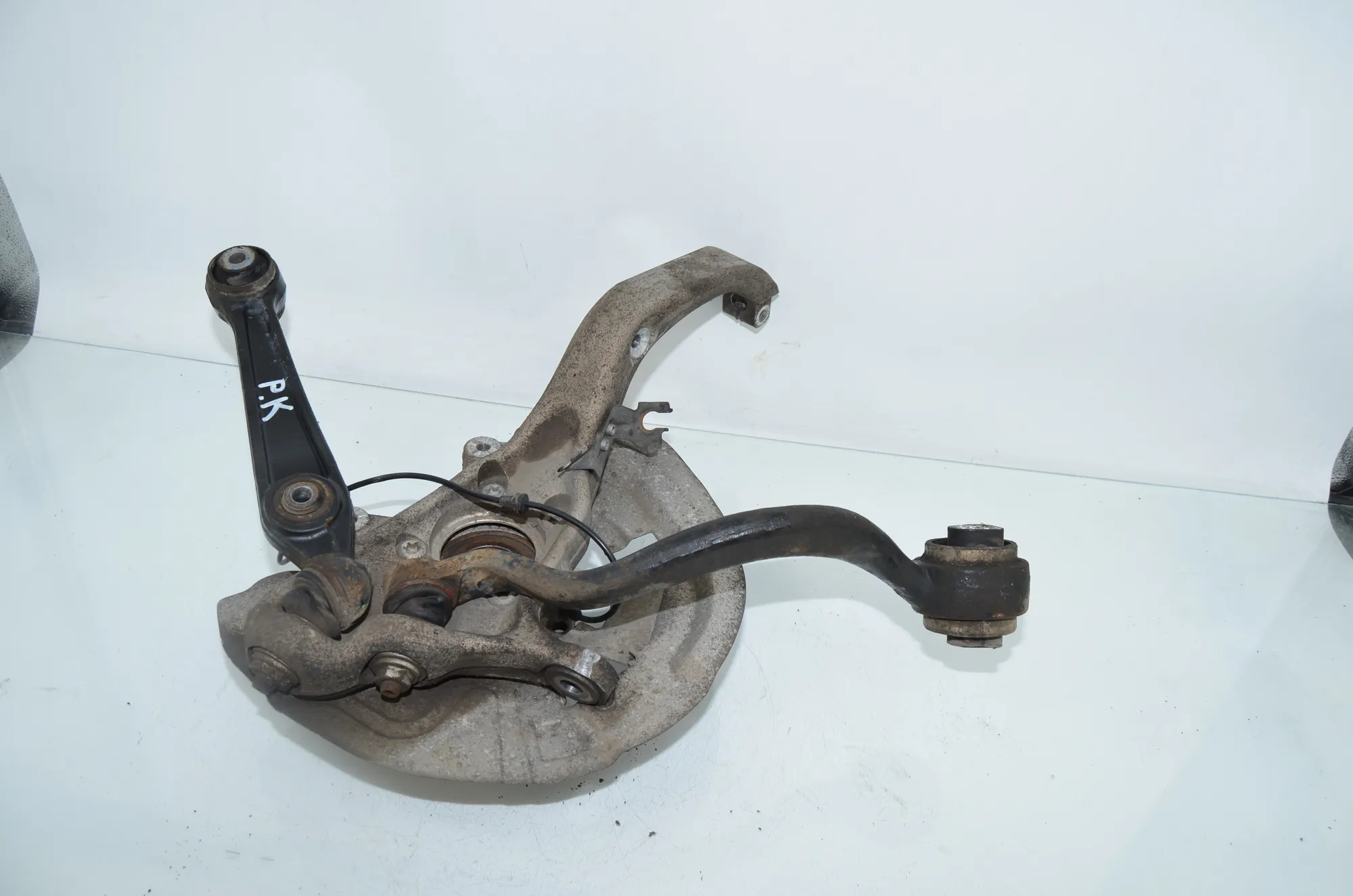Front Left Wheel Hub – OEM 6869869 · BMW X5 (F15, F85) M 50 d 2014 – 3