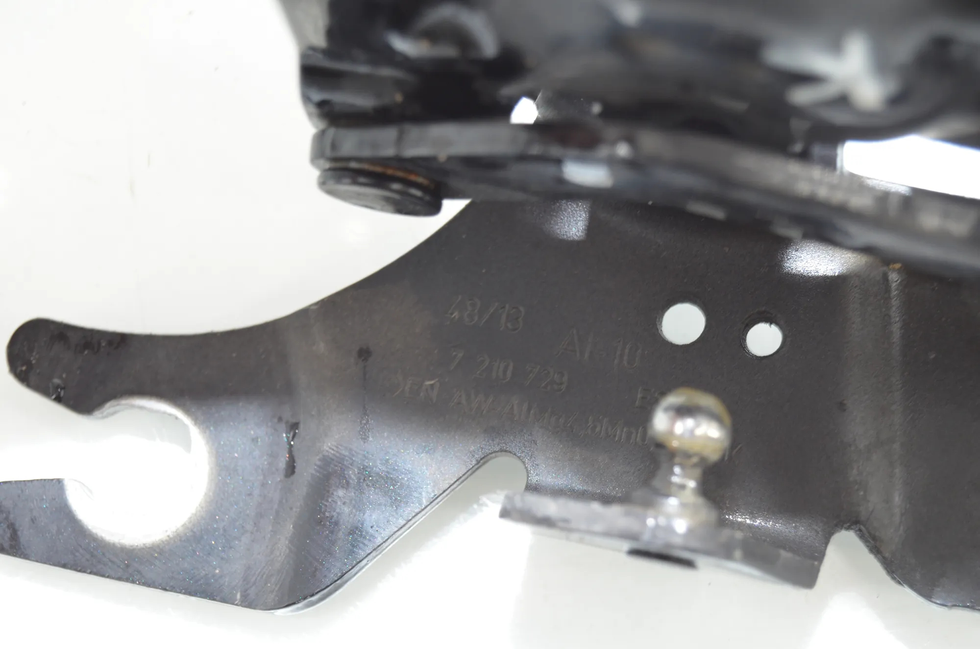 Bonnet Hood Hinge Set – OEM 7210730 · BMW X3 (F25) xDrive 30 d 2014 – 5
