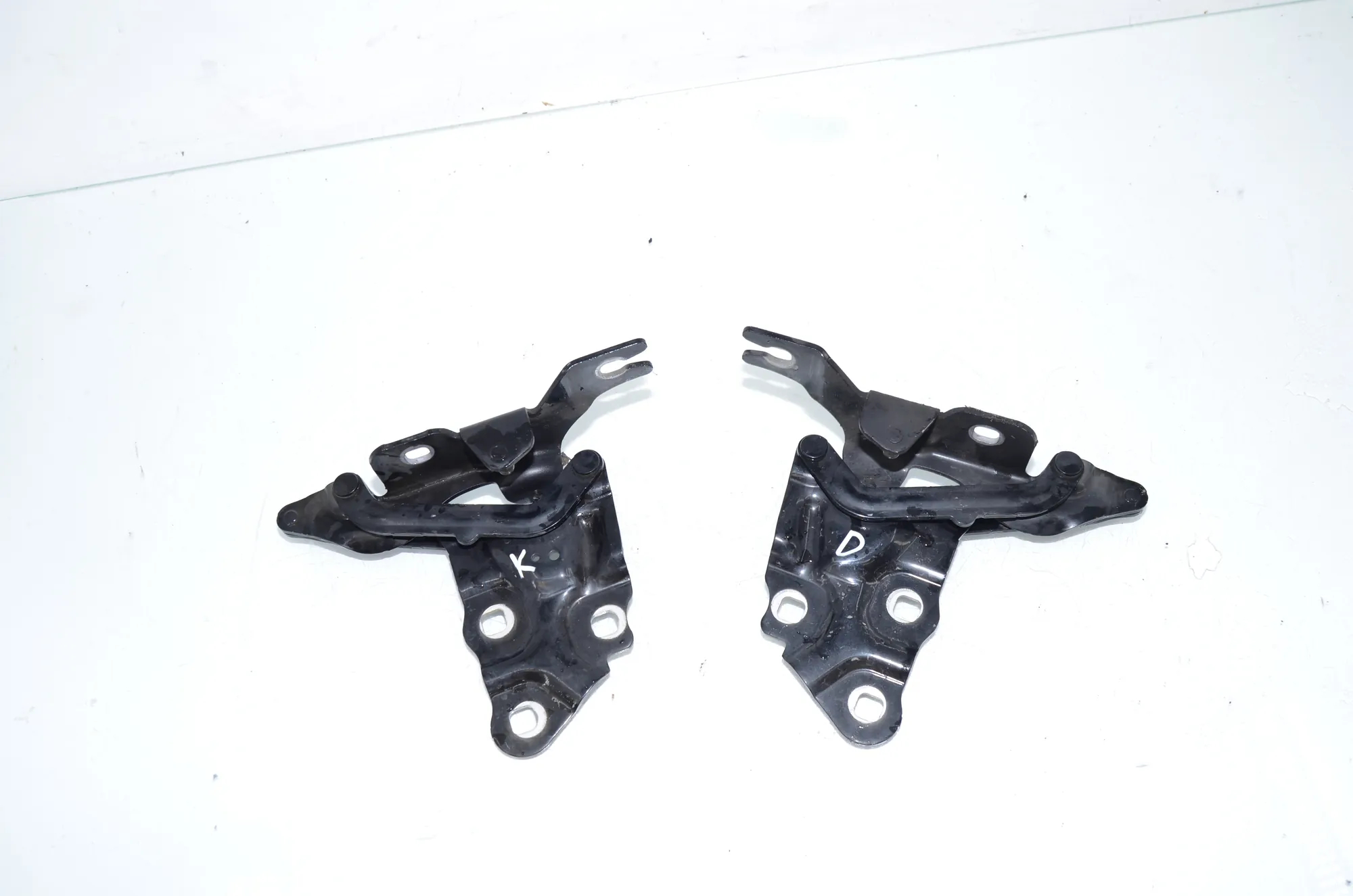 Bonnet Hood Hinge Set – OEM 7210730 · BMW X3 (F25) xDrive 30 d 2014 – 2