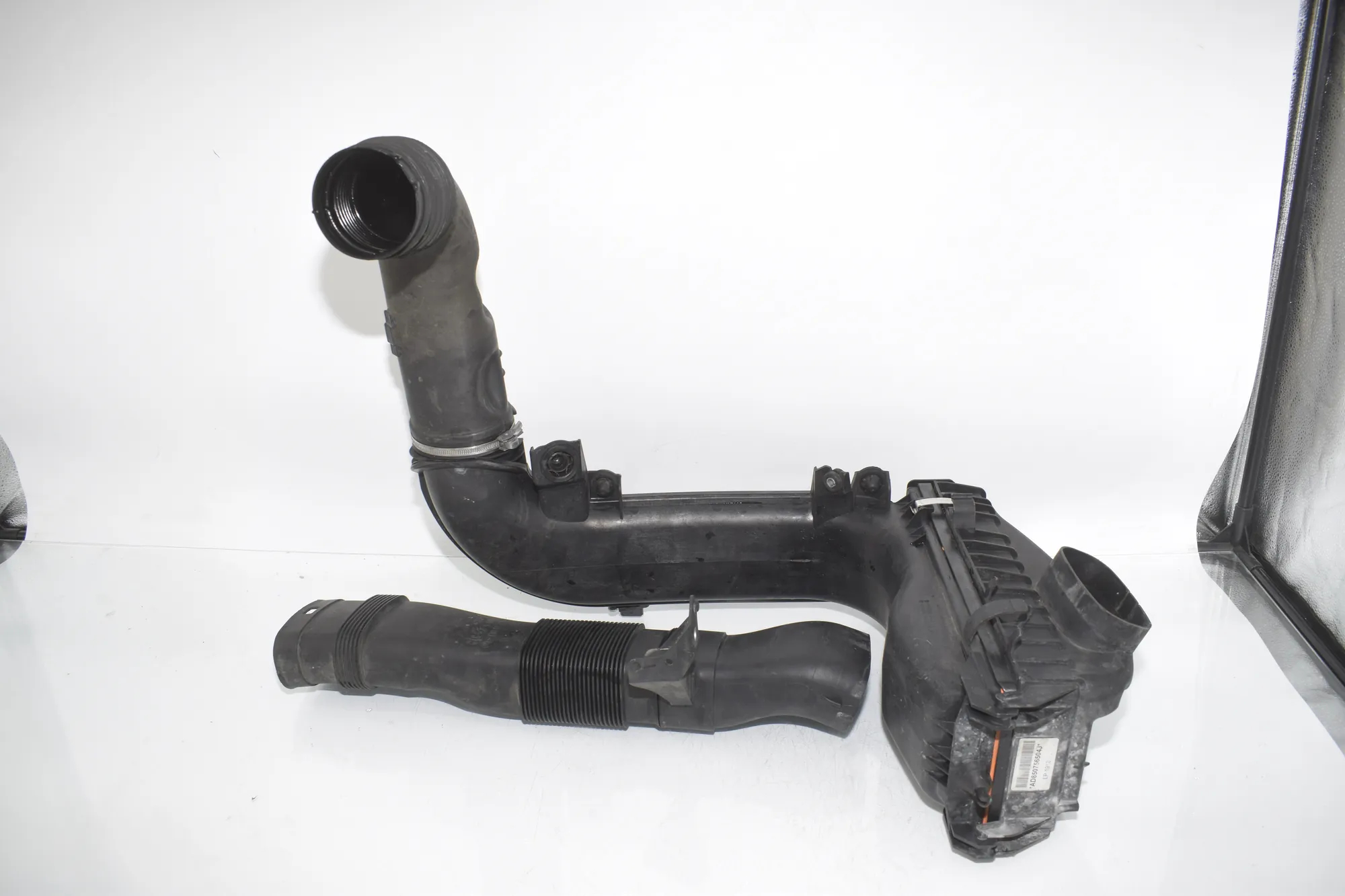 Air Filter Box – OEM 8507565 · BMW X3 (F25) xDrive 30 d 2014