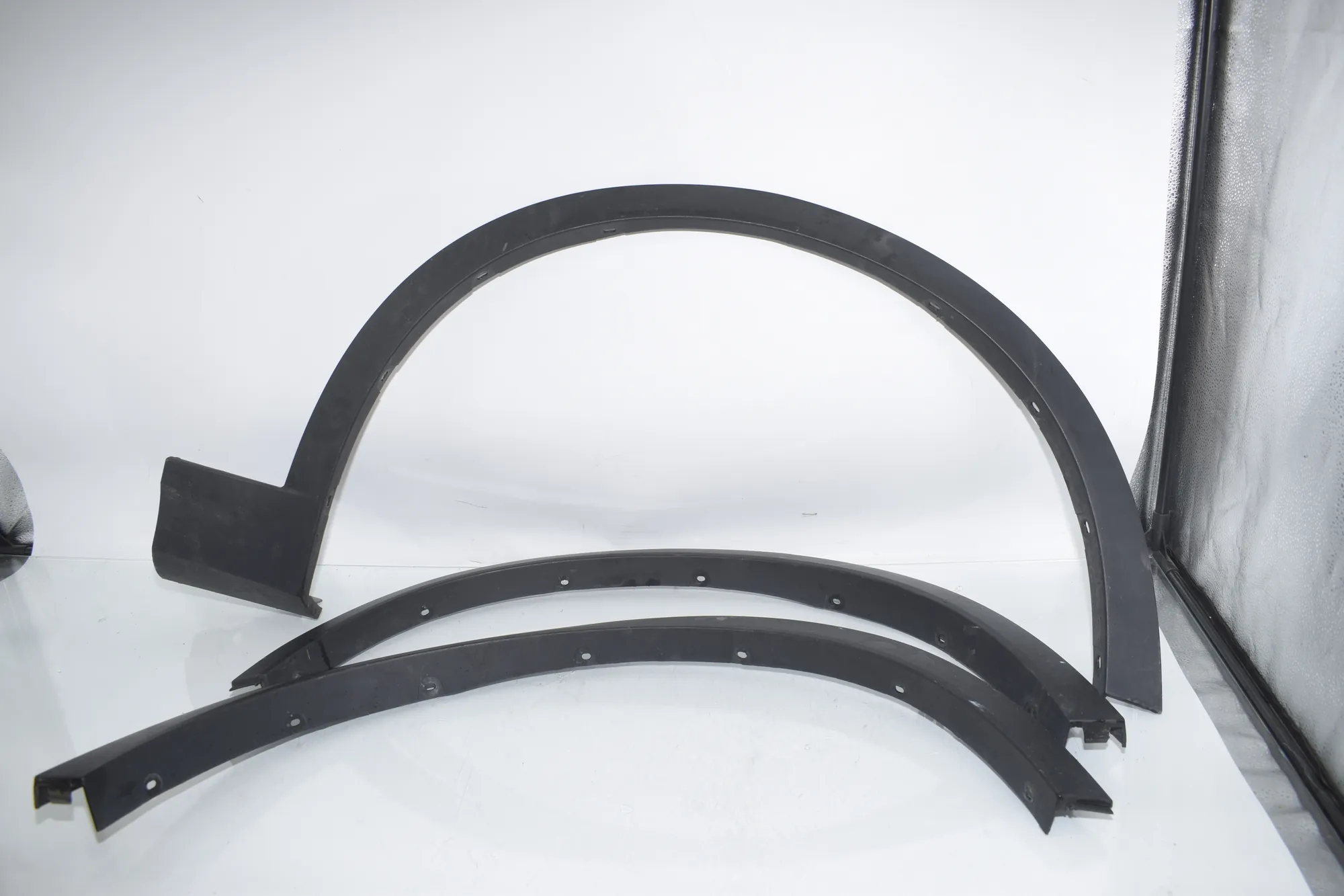 Front Right Fender Arch Trim – OEM 7210082 · BMW X3 (F25) xDrive 30 d 2014 – 2