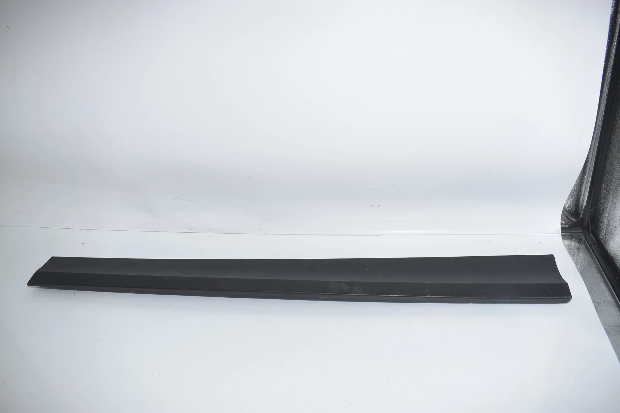 Front Right Door Molding – OEM 7220610 · BMW X3 (F25) xDrive 30 d 2014