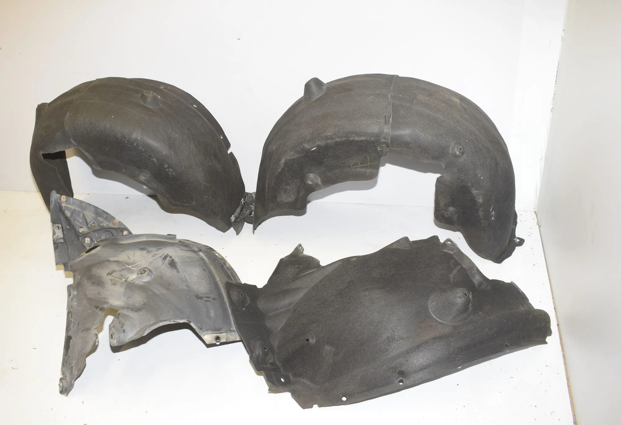 Rear Left Arch Liner – OEM 7213649 · BMW X3 (F25) xDrive 30 d 2014 – 3