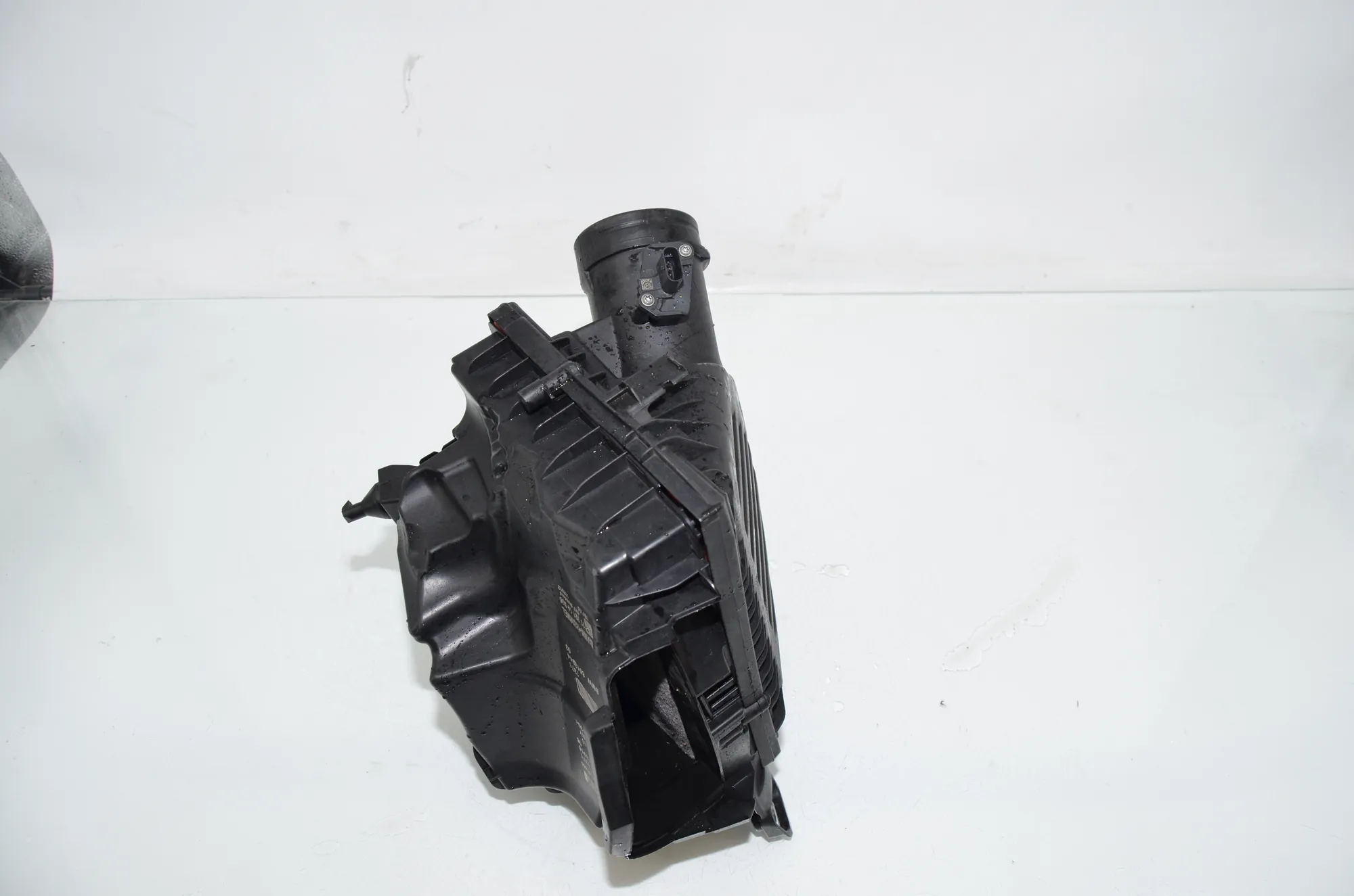 Air Filter Box – OEM 8513916 · BMW 2 Gran Tourer (F46) 220 d xDrive 2018 – 5