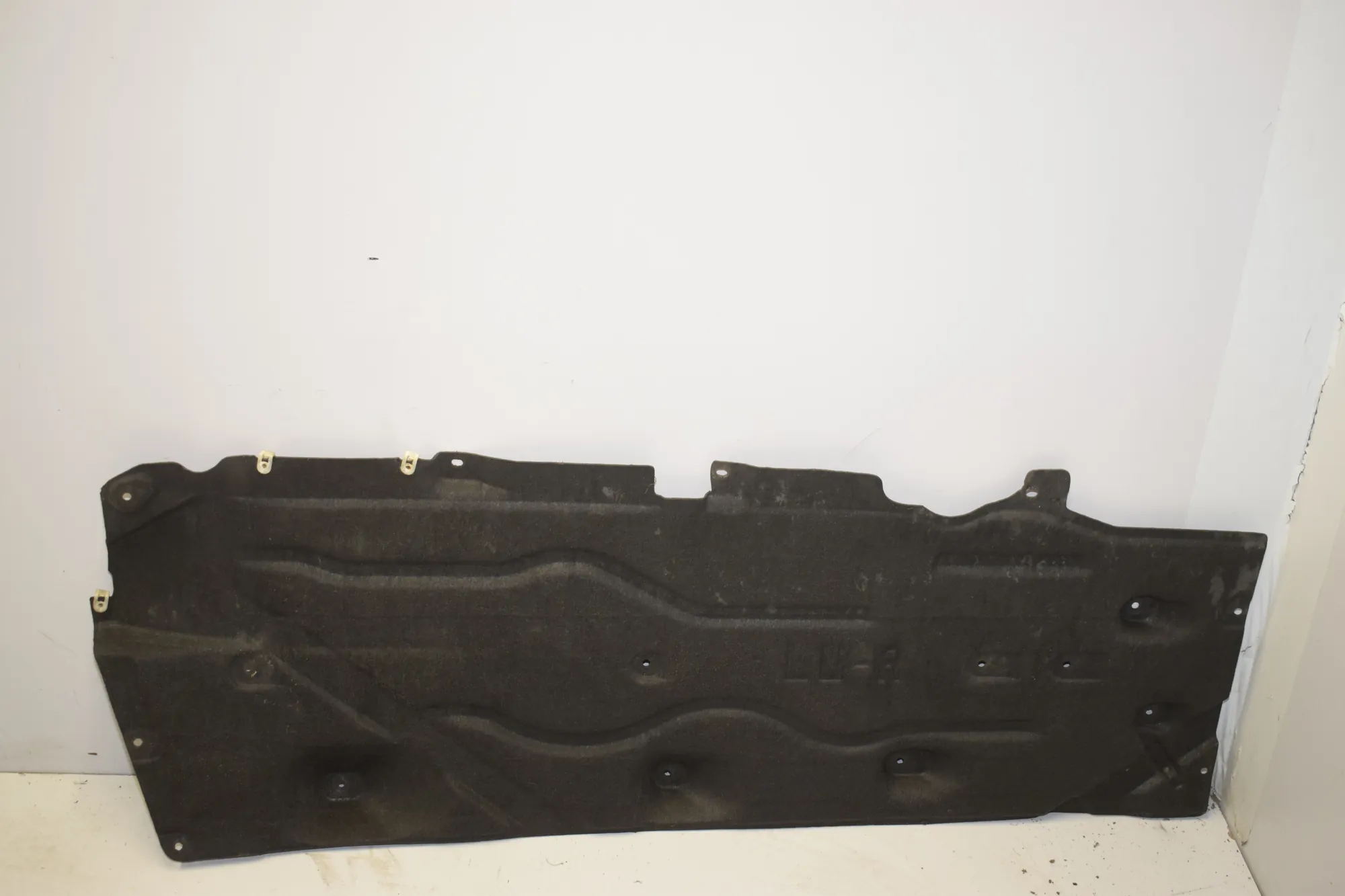Right Side Underbody Cover – OEM 7290804 · BMW 2 Gran Tourer (F46) 220 d xDrive 2018 – 2