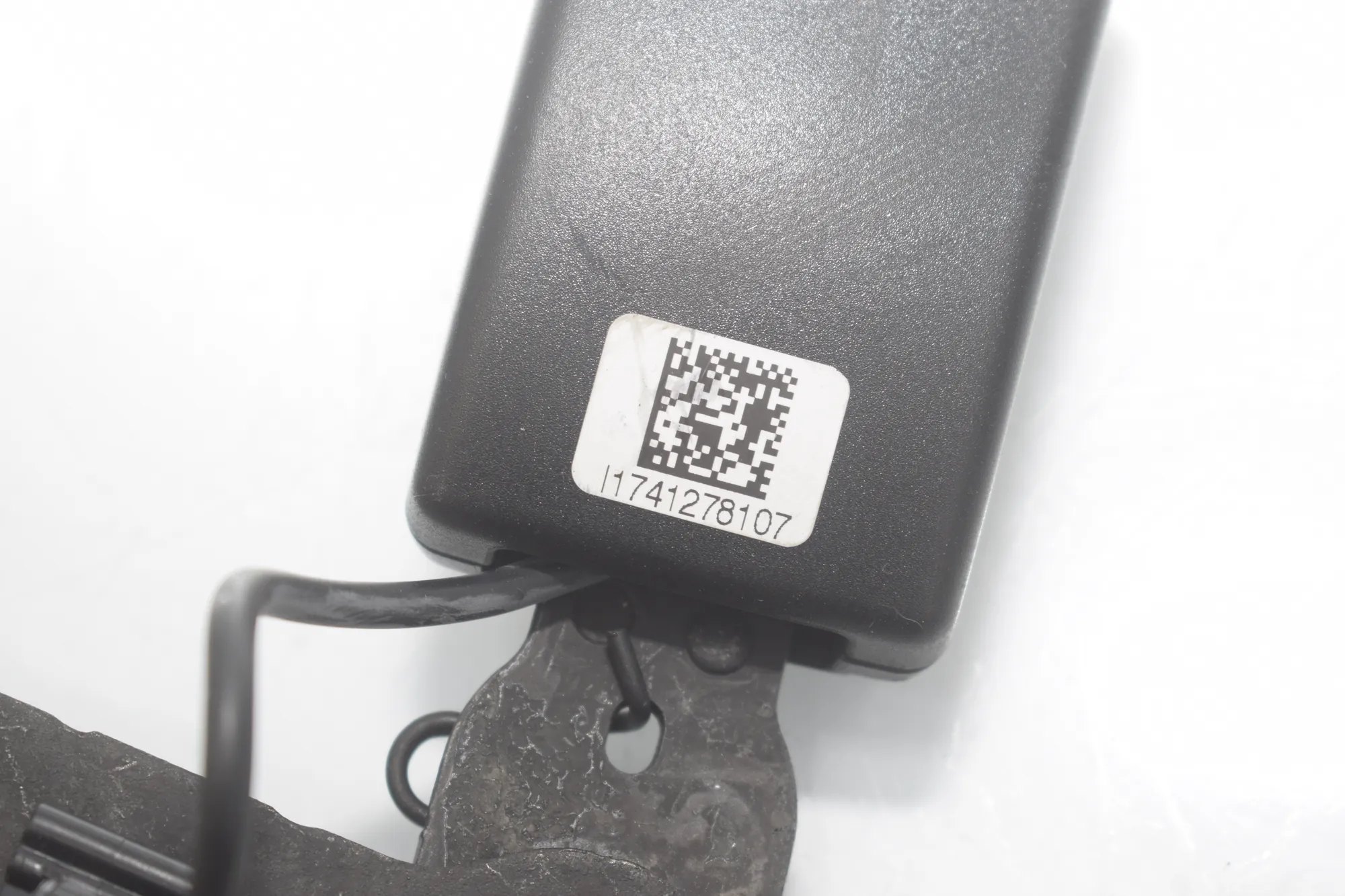 Rear Left Seat Buckle – OEM 7412782 · BMW 5 Touring (G31) (2017 - -) 520 d 2019 – 4