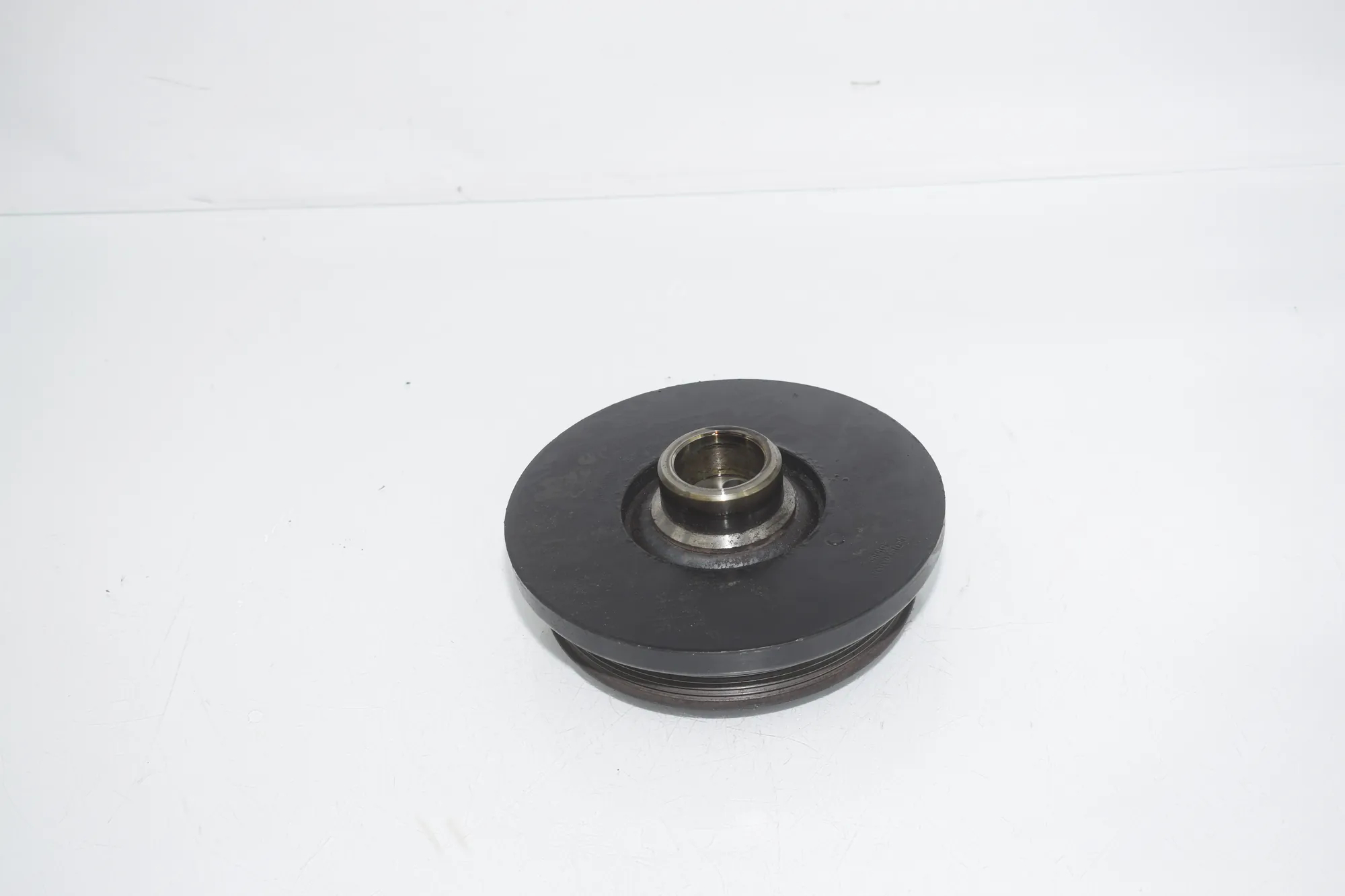 Crankshaft Pulley – OEM 8511321 · BMW 5 Touring (F11) 530 d xDrive 2011