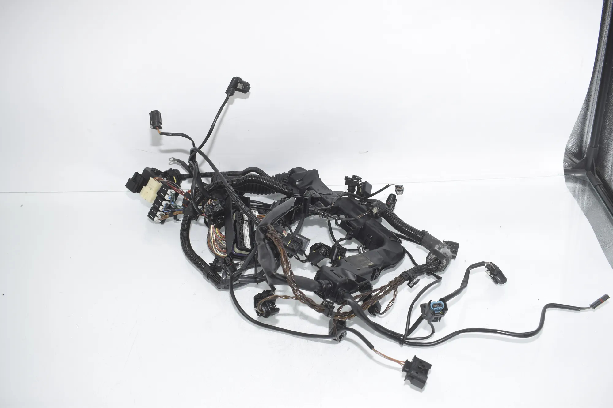 Engine Cable Harness – OEM 8507933 · BMW 5 Touring (F11) 530 d xDrive 2011 – 3
