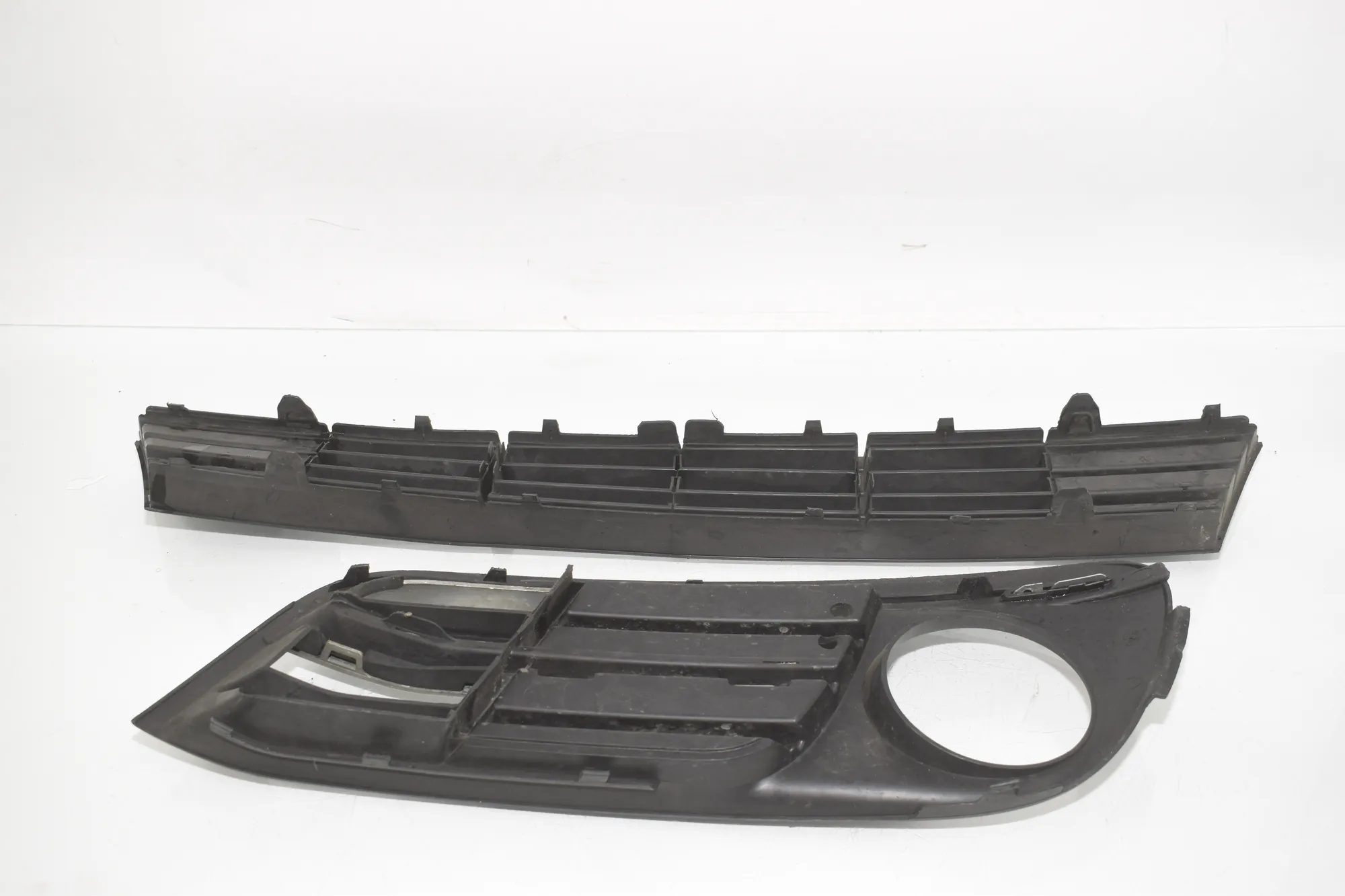 Front Bumper Lower Grill – OEM 7331738 · BMW 5 Touring (F11) 530 d 2013 – 3