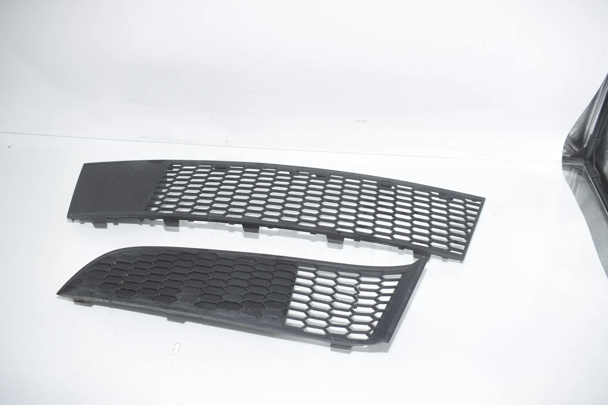Grilles – OEM 7903675 · BMW 7 (F01, F02) 750 i 2010 – 3