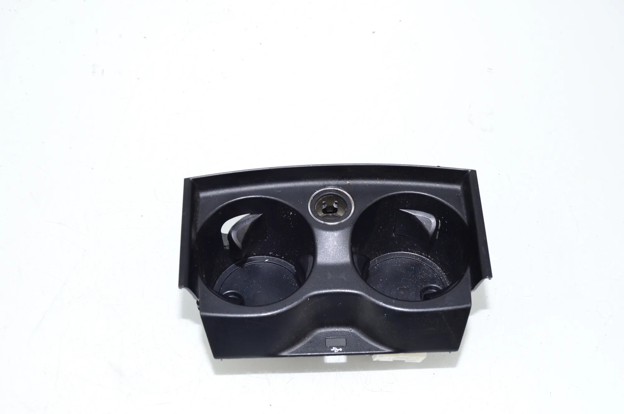 Cup Holder – OEM 6801508 · BMW 5 Touring (G31) (2017 - -) 520 d 2019
