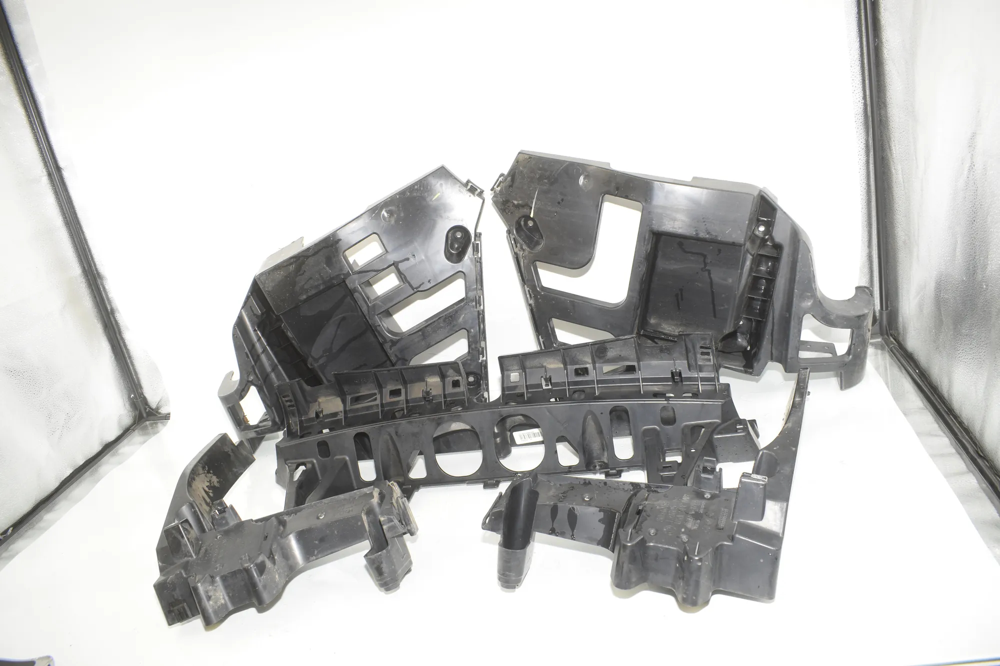 Front Left Bumper Bracket – OEM 8054019 · BMW X5 (F15, F85) M 50 d 2014 – 3