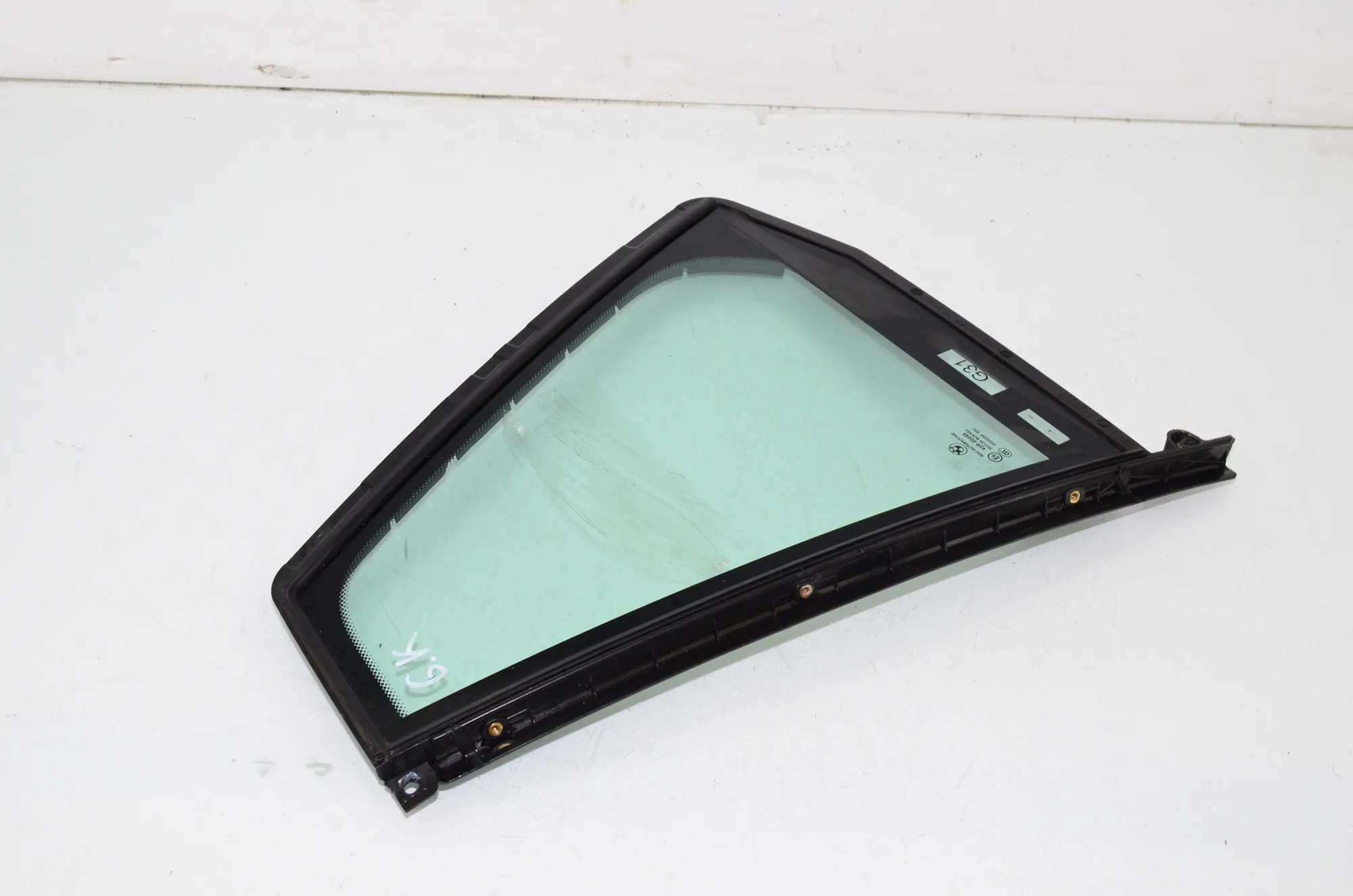 Rear Left Quarter Window – OEM 7336995 · BMW 5 Touring (G31) (2017 - -) 520 d 2019 – 2