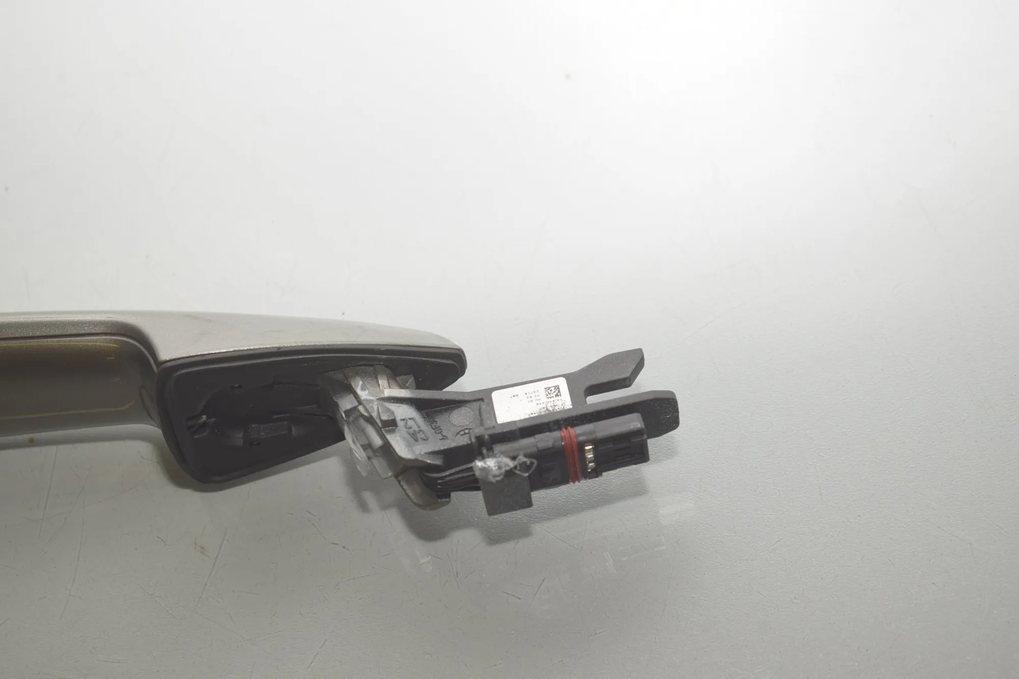 Front Right Door Exterior Handle – OEM 7396308 · BMW 2 Active Tourer (F45) 220 d xDrive 2014 – 5