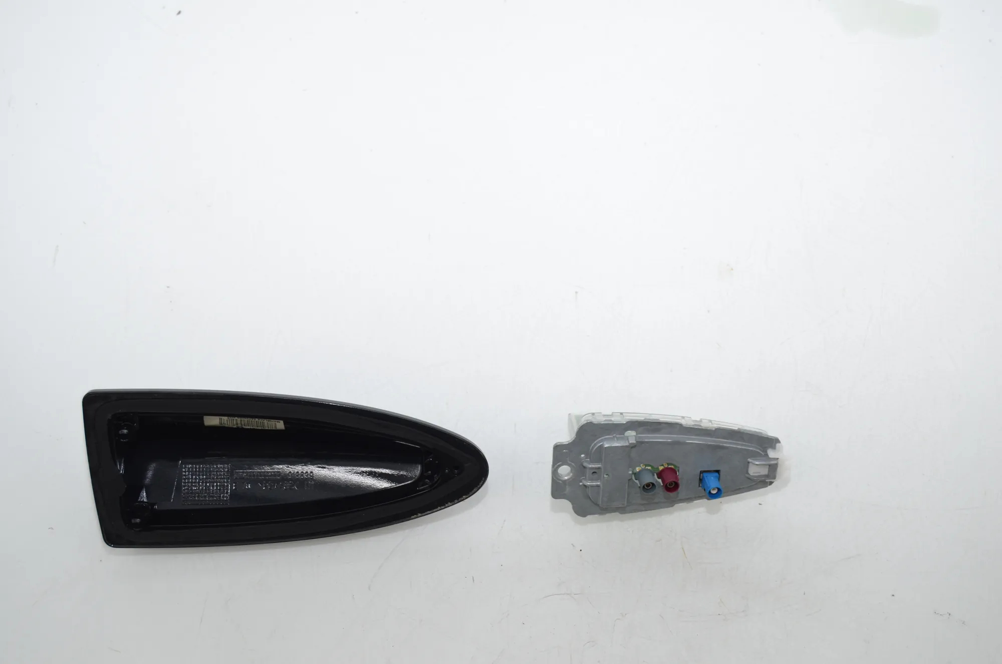 Antenna Trim – OEM 9226896 · BMW X3 (F25) xDrive 30 d 2014 – 4