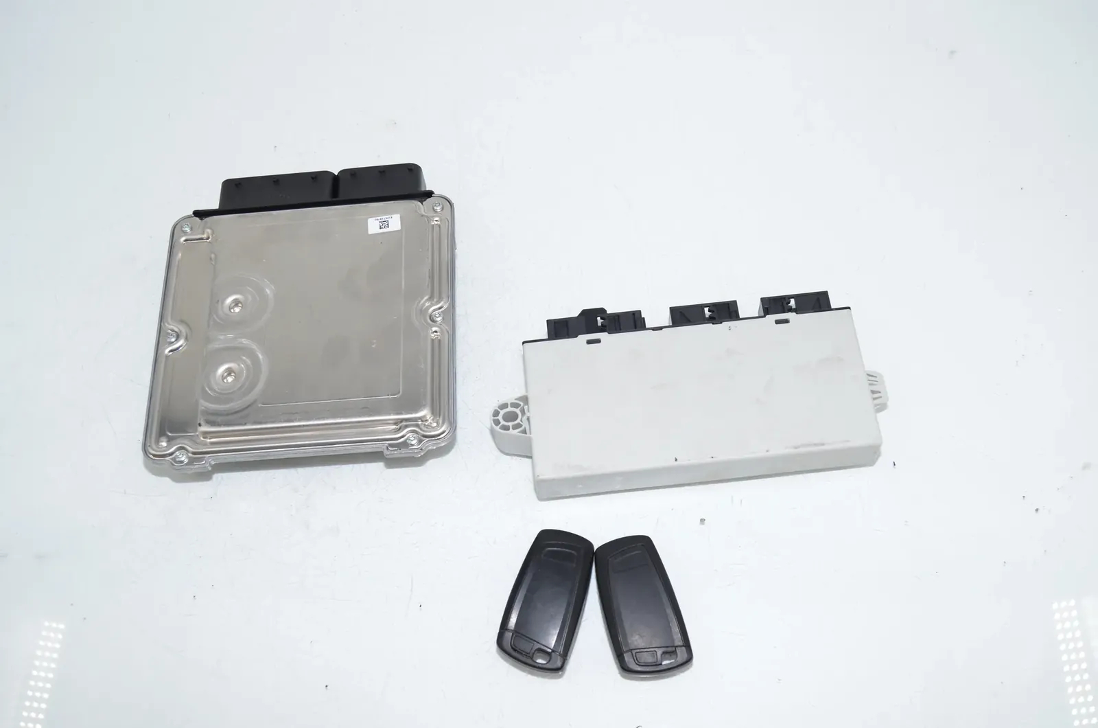 Engine Ignition ECU Set – OEM 8577834 · BMW X3 (F25) xDrive 30 d 2014 – 7