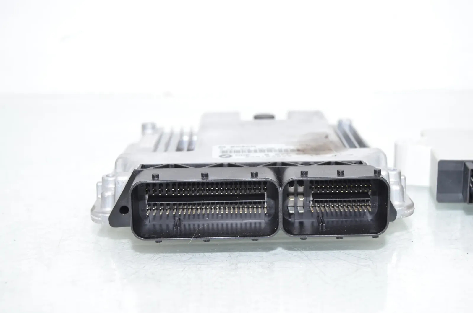 Engine Ignition ECU Set – OEM 8577834 · BMW X3 (F25) xDrive 30 d 2014 – 5