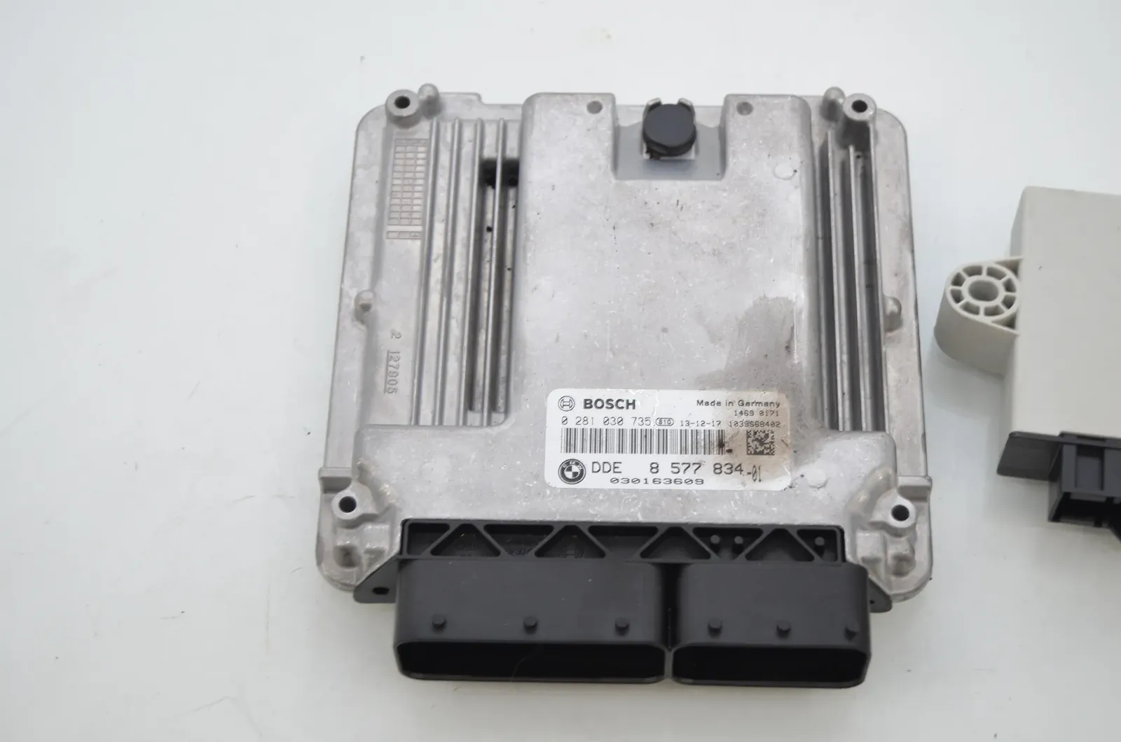 Engine Ignition ECU Set – OEM 8577834 · BMW X3 (F25) xDrive 30 d 2014 – 3