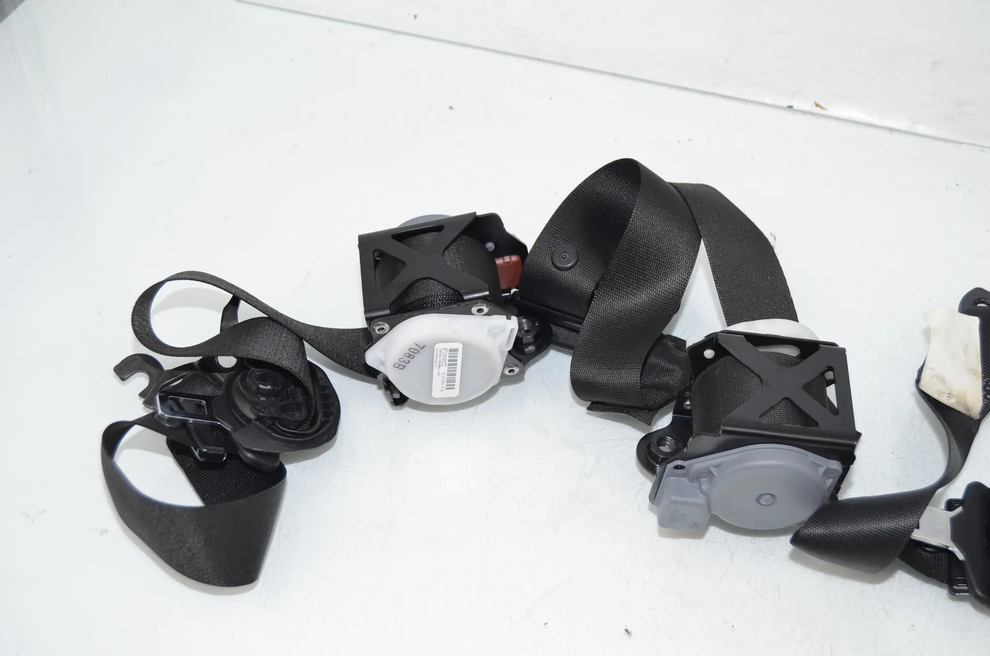 Rear Left Seatbelt – OEM 7258445 · BMW X3 (F25) xDrive 30 d 2014 – 2
