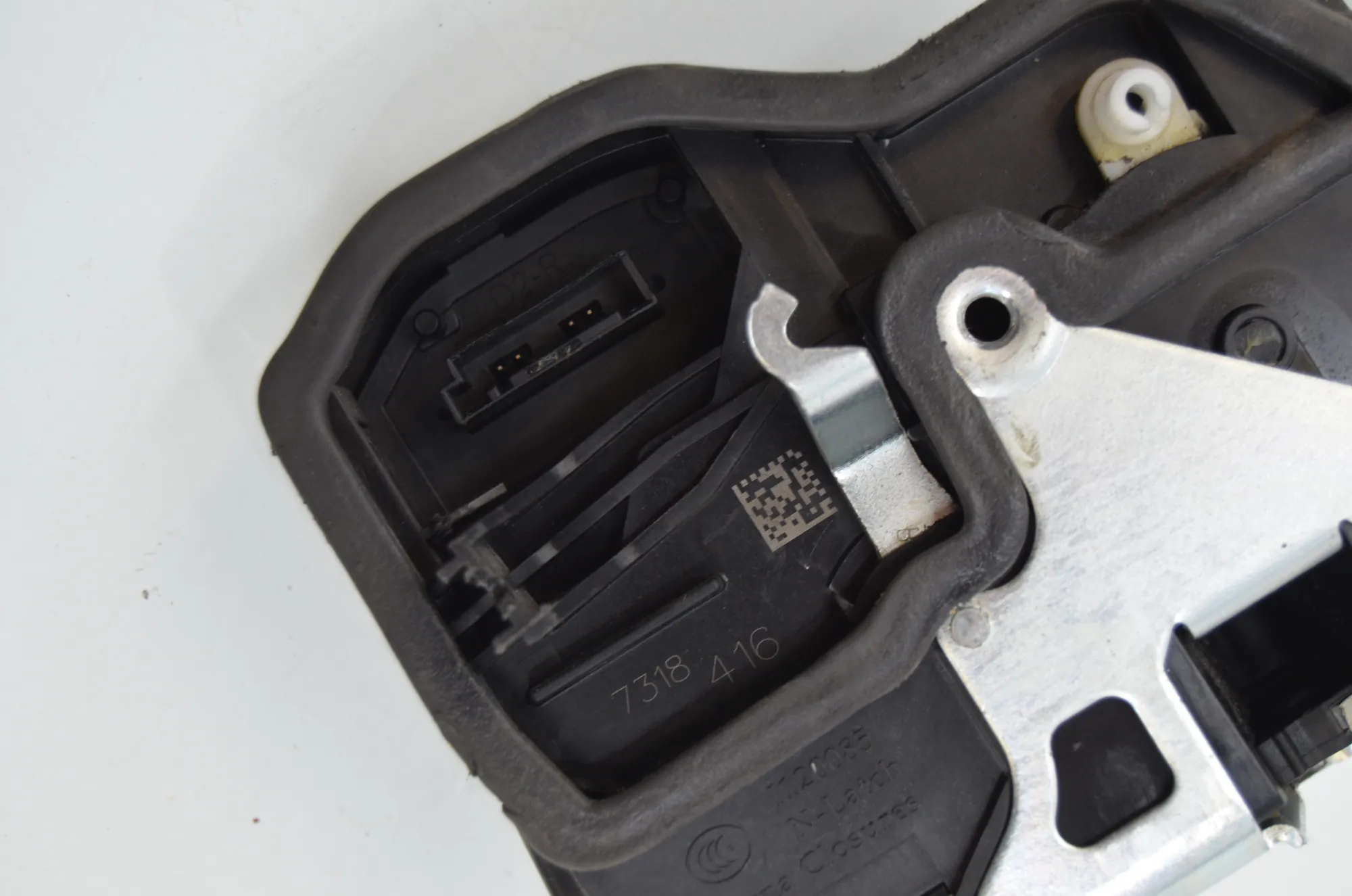 Front Right Door Lock – OEM 7318416 · BMW X3 (F25) xDrive 30 d 2014 – 4