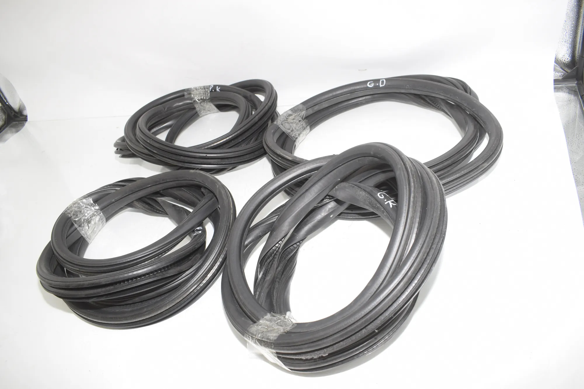 Front Left Door Seal Rubber – OEM 7300242 · BMW X3 (F25) xDrive 30 d 2014 – 4