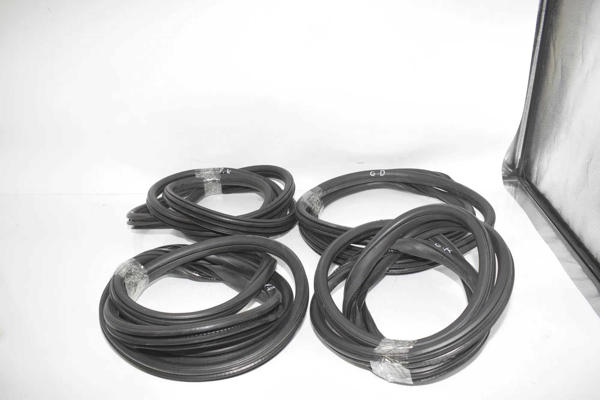 Front Left Door Seal Rubber – OEM 7300242 · BMW X3 (F25) xDrive 30 d 2014 – 3