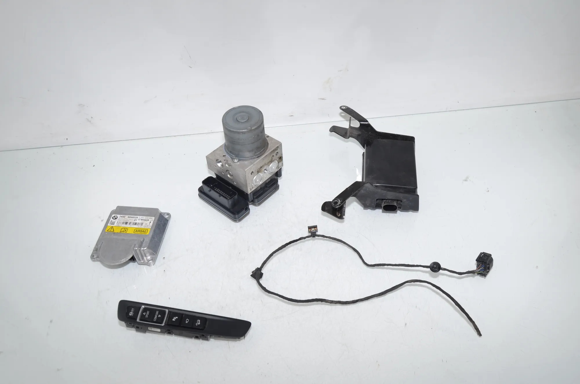Distance Radar Sensor – OEM 6864785 · BMW X5 (F15, F85) M 50 d 2014