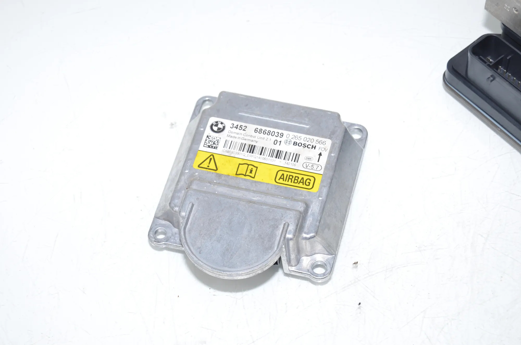 Distance Radar Sensor – OEM 6864785 · BMW X5 (F15, F85) M 50 d 2014 – 3