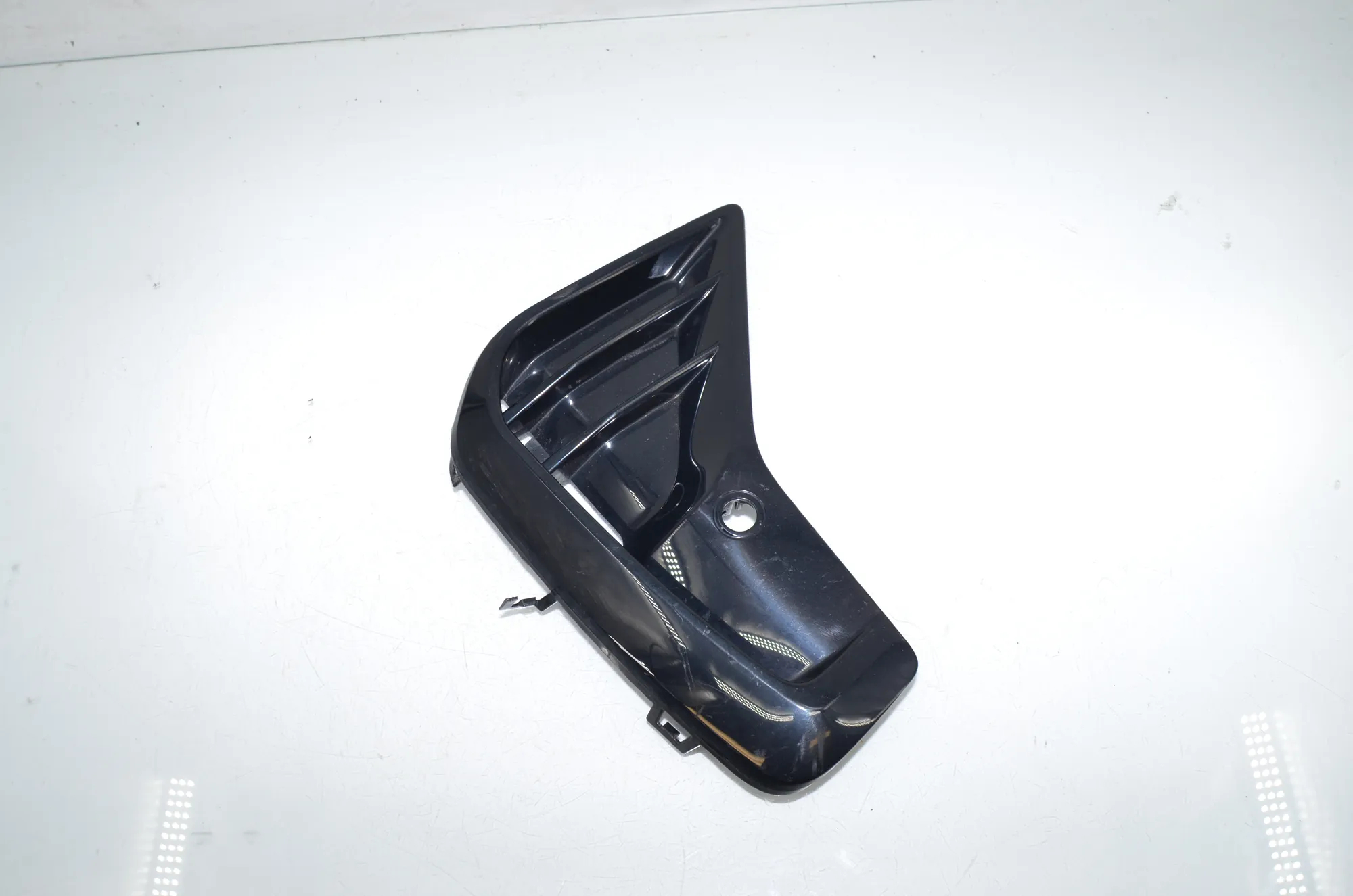 Other Trim Parts – OEM 8081923 · BMW iX3 (G08) BMW iX3 (G08) Electric (286 HP) 2021 – 2