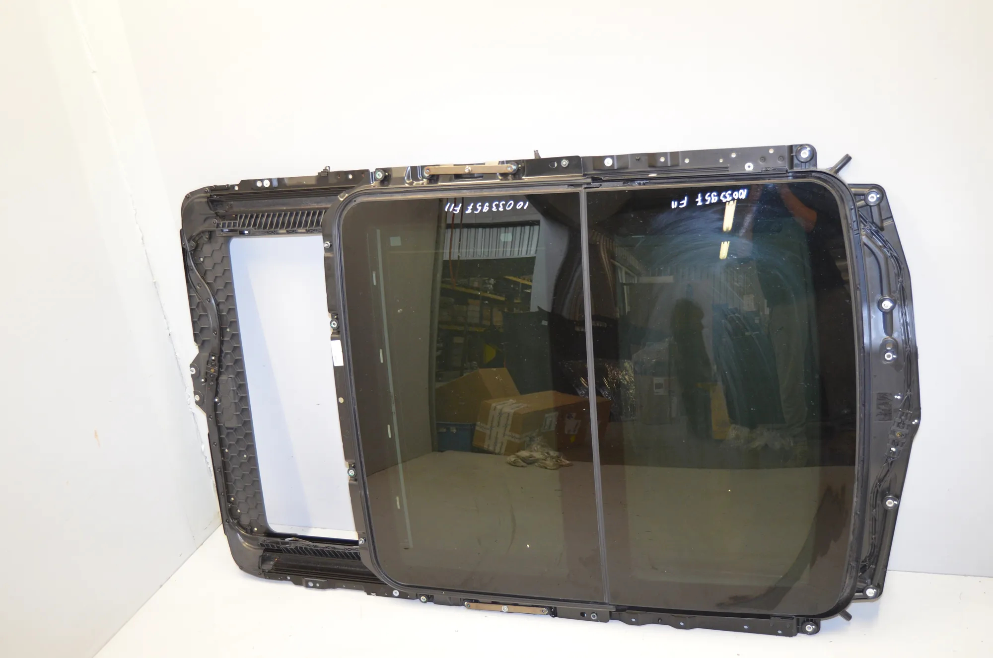 Sunroof – OEM 7237960 · BMW 5 Touring (F11) 530 d 2013