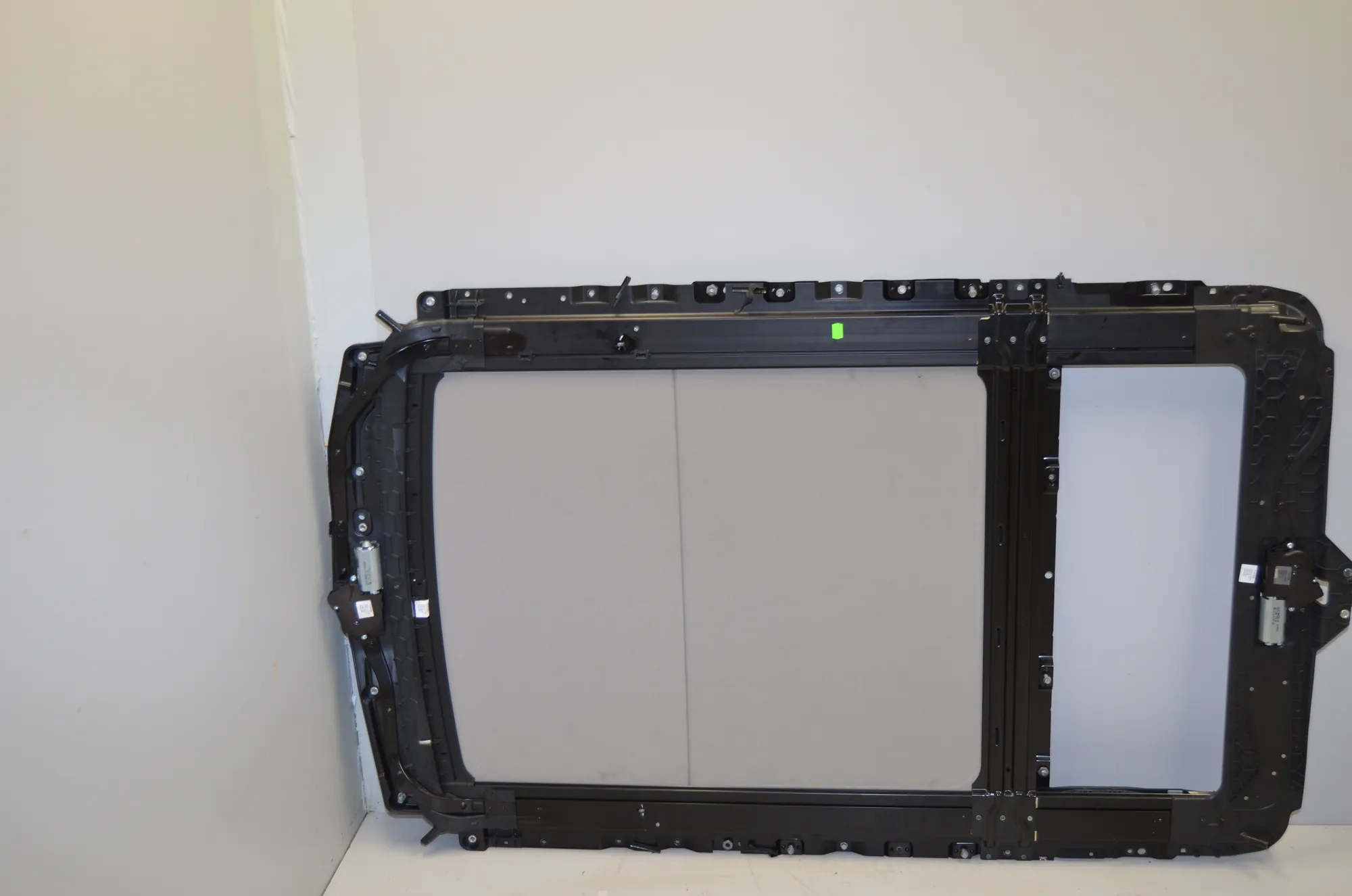 Sunroof – OEM 7237960 · BMW 5 Touring (F11) 530 d 2013 – 4