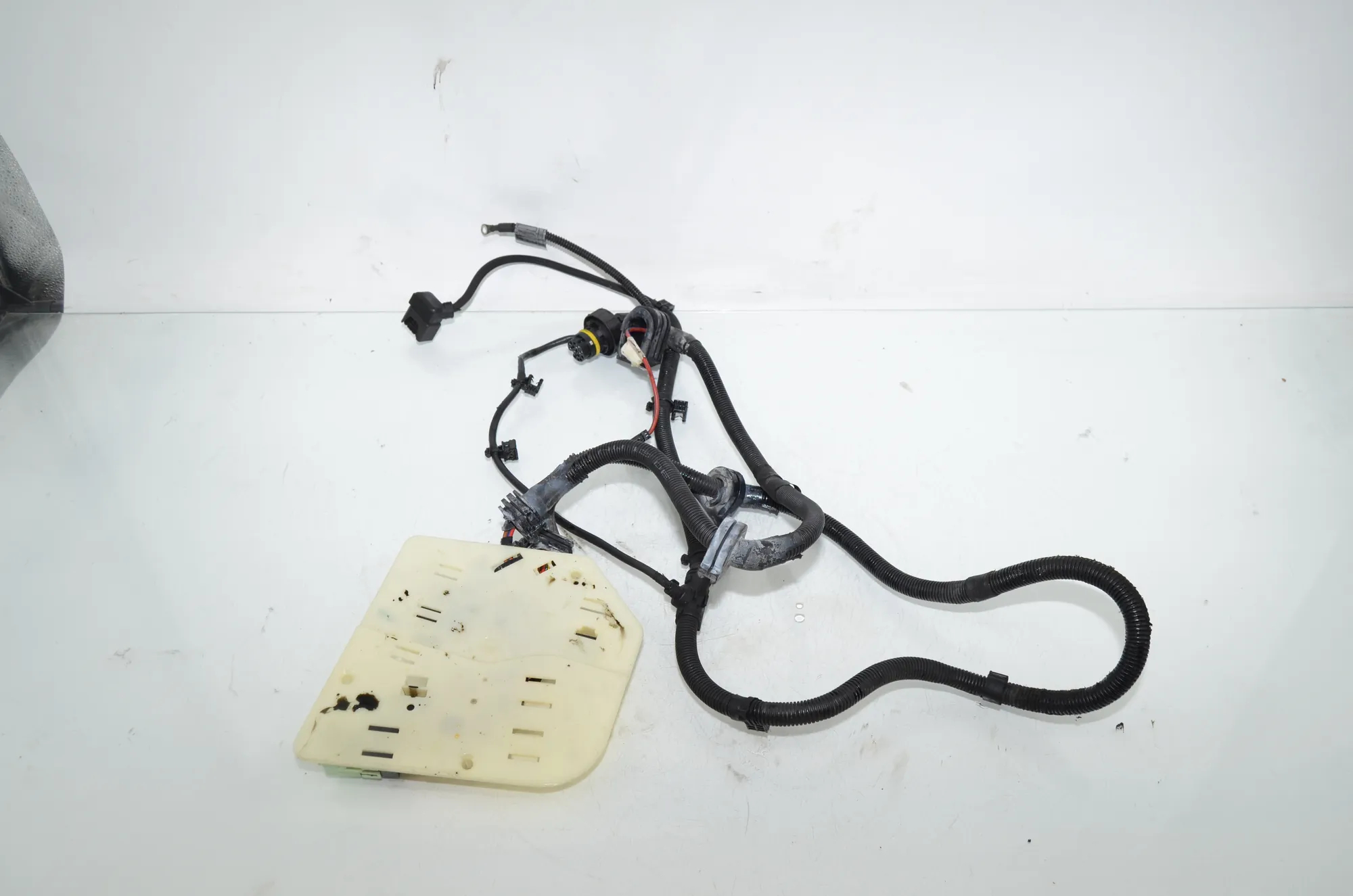 Engine Cable Harness – OEM 8507943 · BMW 5 Touring (F11) 530 d xDrive 2011
