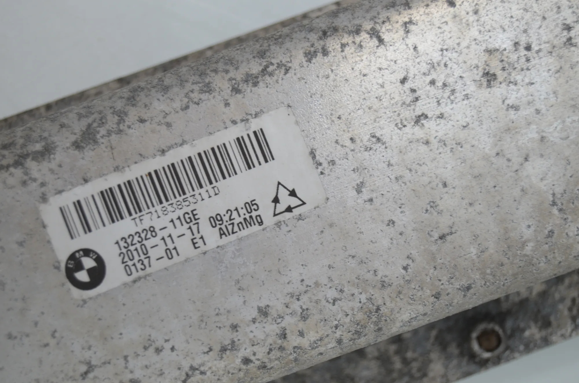 Front Reinforcement Crash Bar – OEM 7183853 · BMW 7 (F01, F02) 750 i 2010 – 4