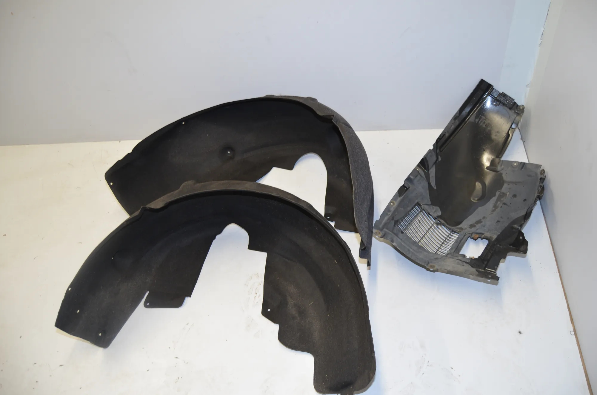 Rear Left Arch Liner – OEM 7185163 · BMW 7 (F01, F02) 750 i 2010