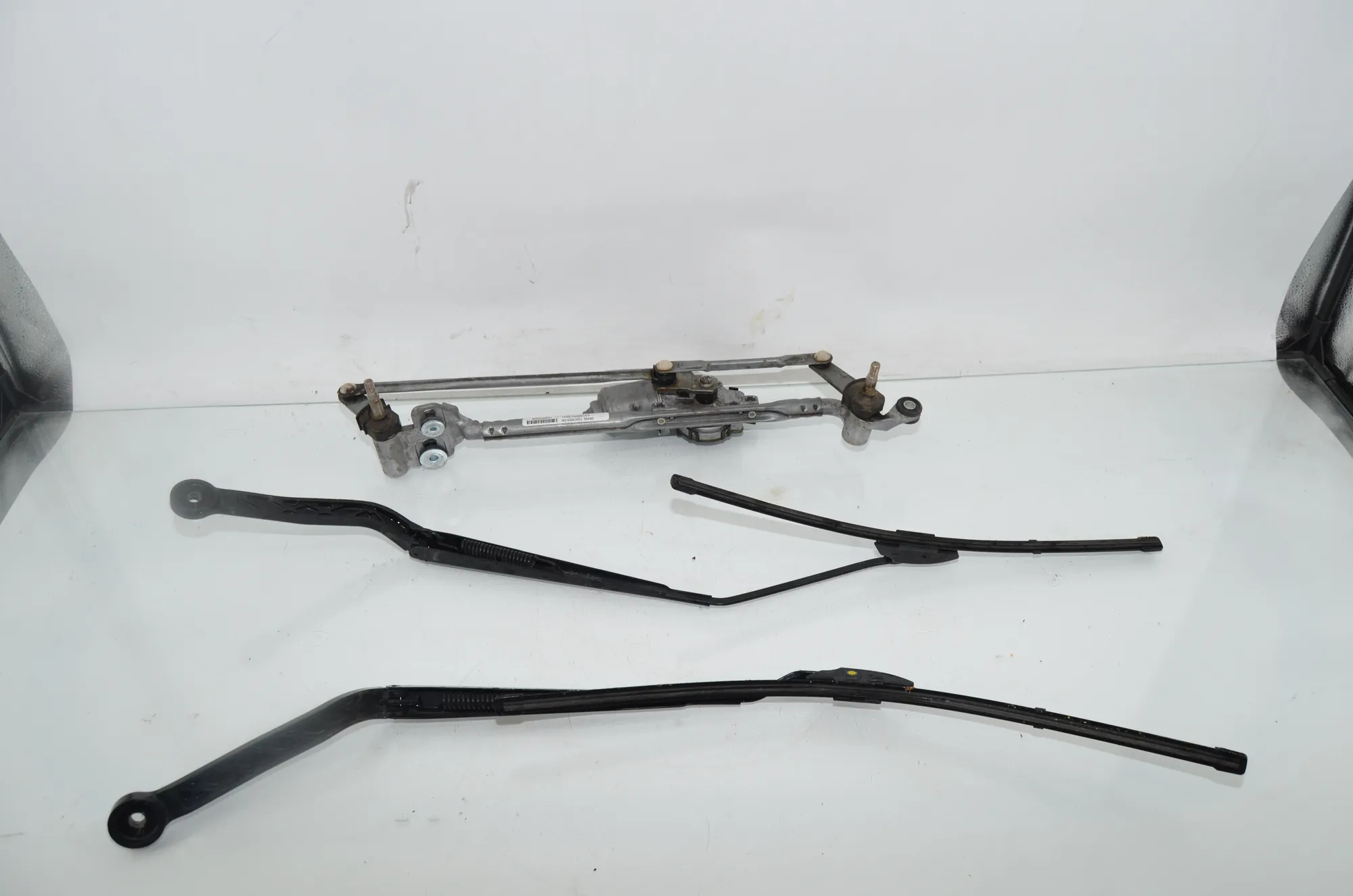 Front Windshield Wiper Mechanism – OEM 7292653 · BMW X5 (F15, F85) M 50 d 2014 – 4