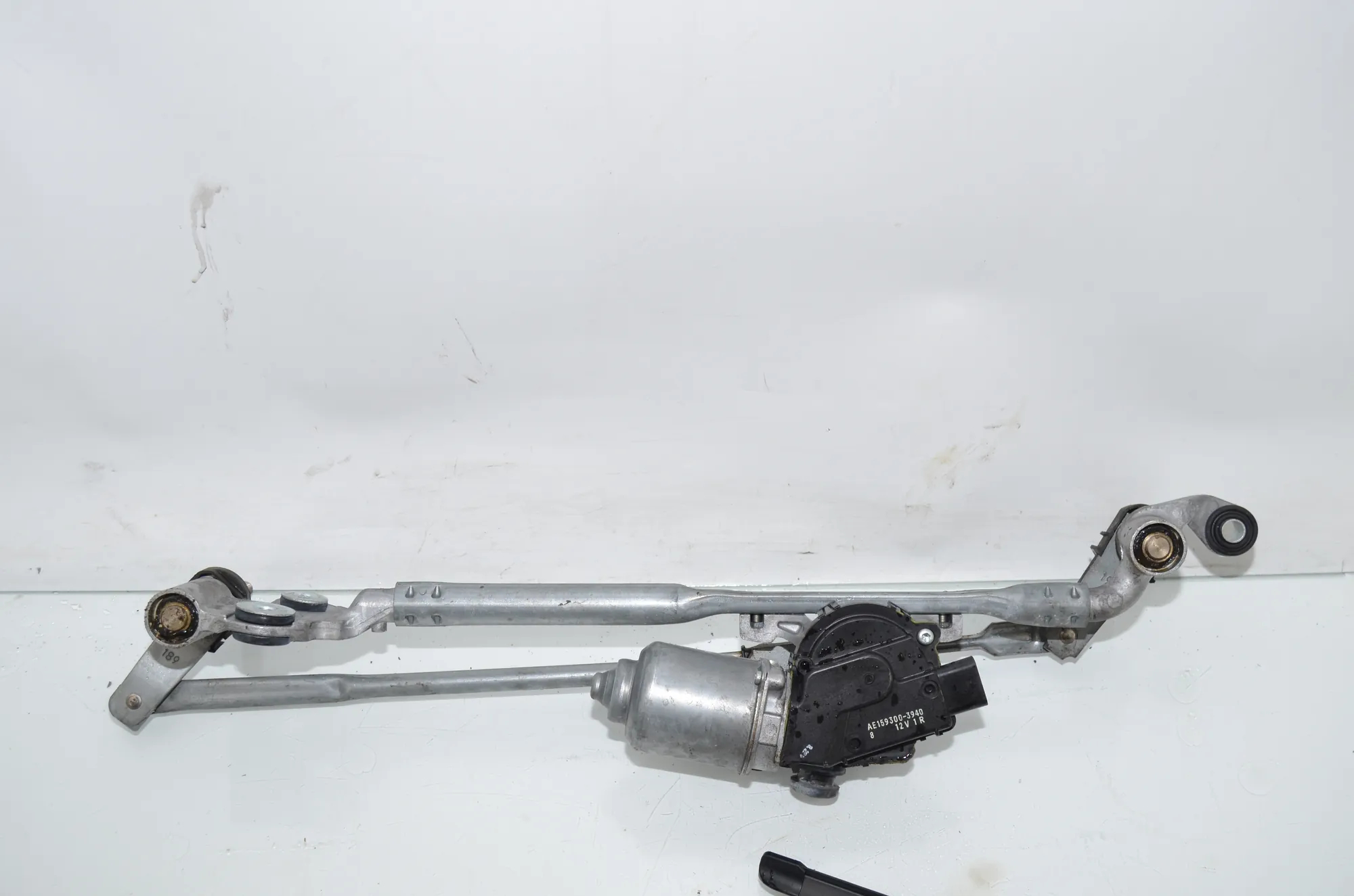 Front Windshield Wiper Mechanism – OEM 7292653 · BMW X5 (F15, F85) M 50 d 2014 – 2