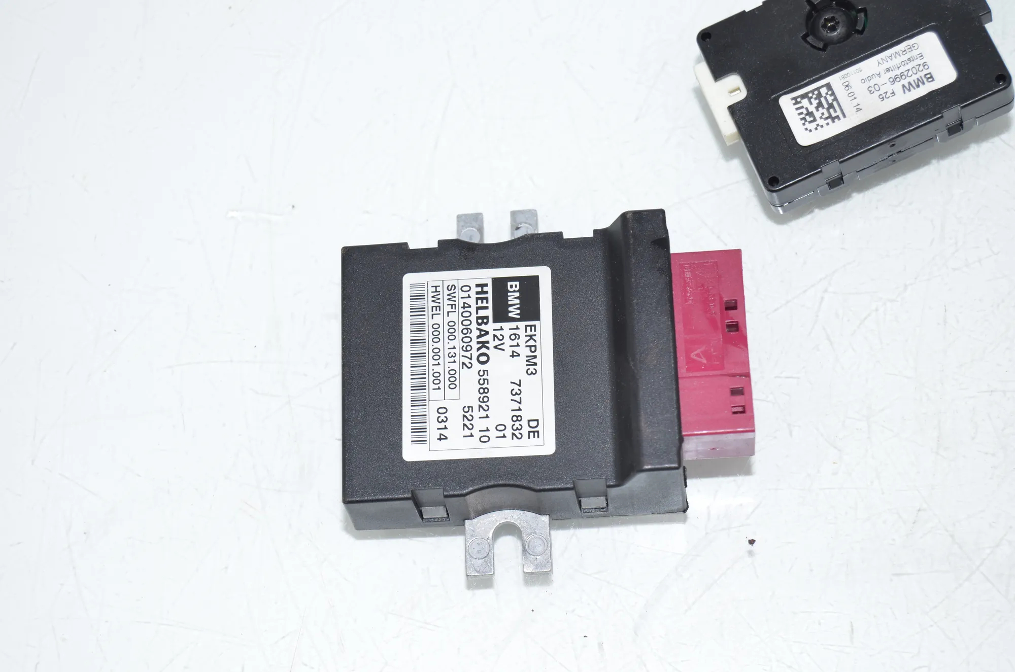 Antenna Amplifier – OEM 6935024 · BMW X3 (F25) xDrive 30 d 2014 – 2
