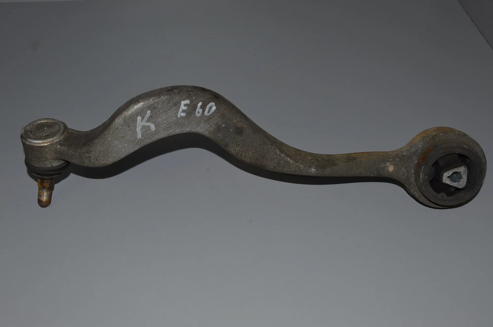 Front Left Curved Control Arm · BMW 5 (E60) 530 d 2007