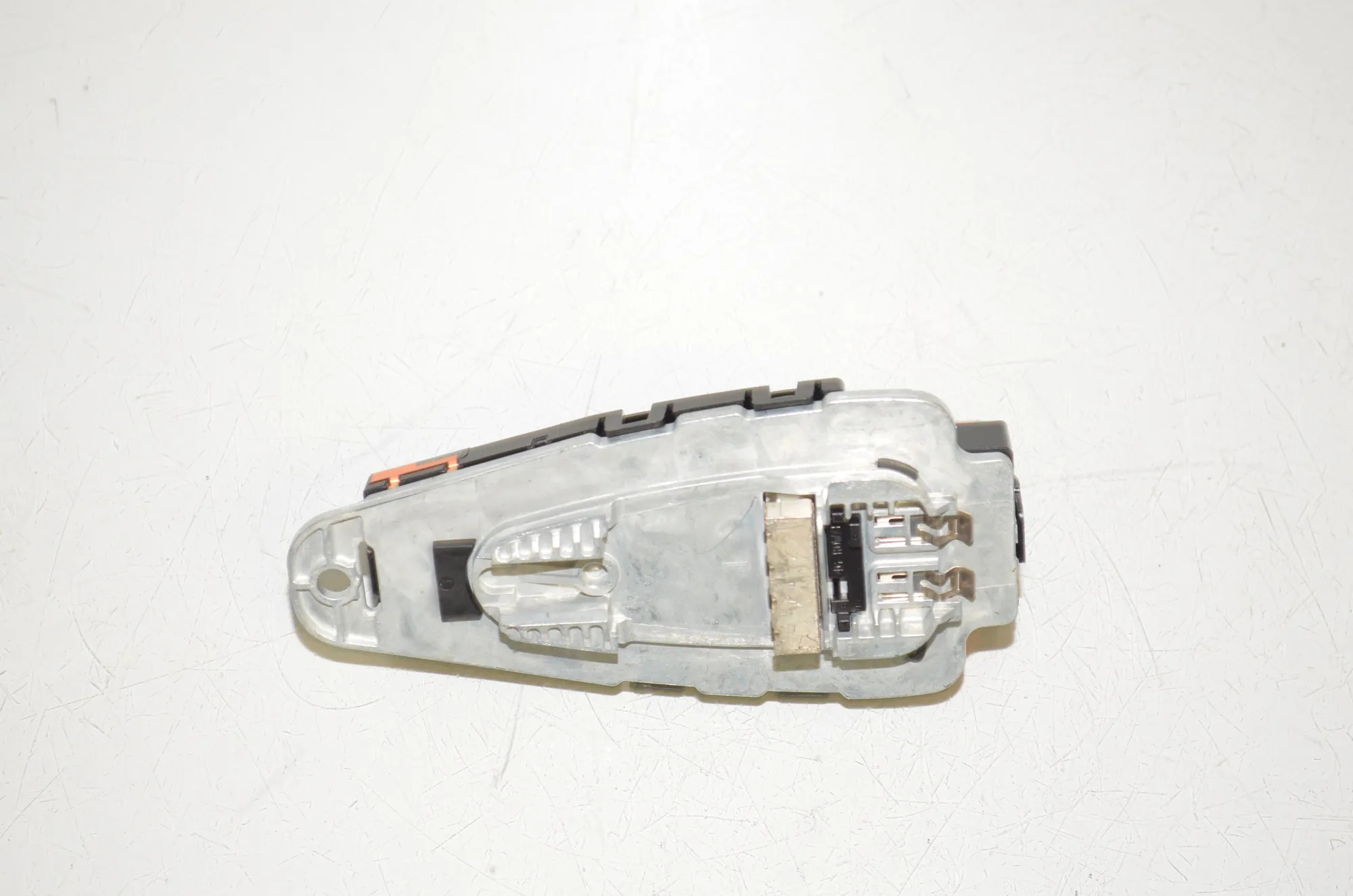 Antenna – OEM 9303037 · BMW 5 (G30) (2016 - -) M 550 d xDrive 2017 – 3